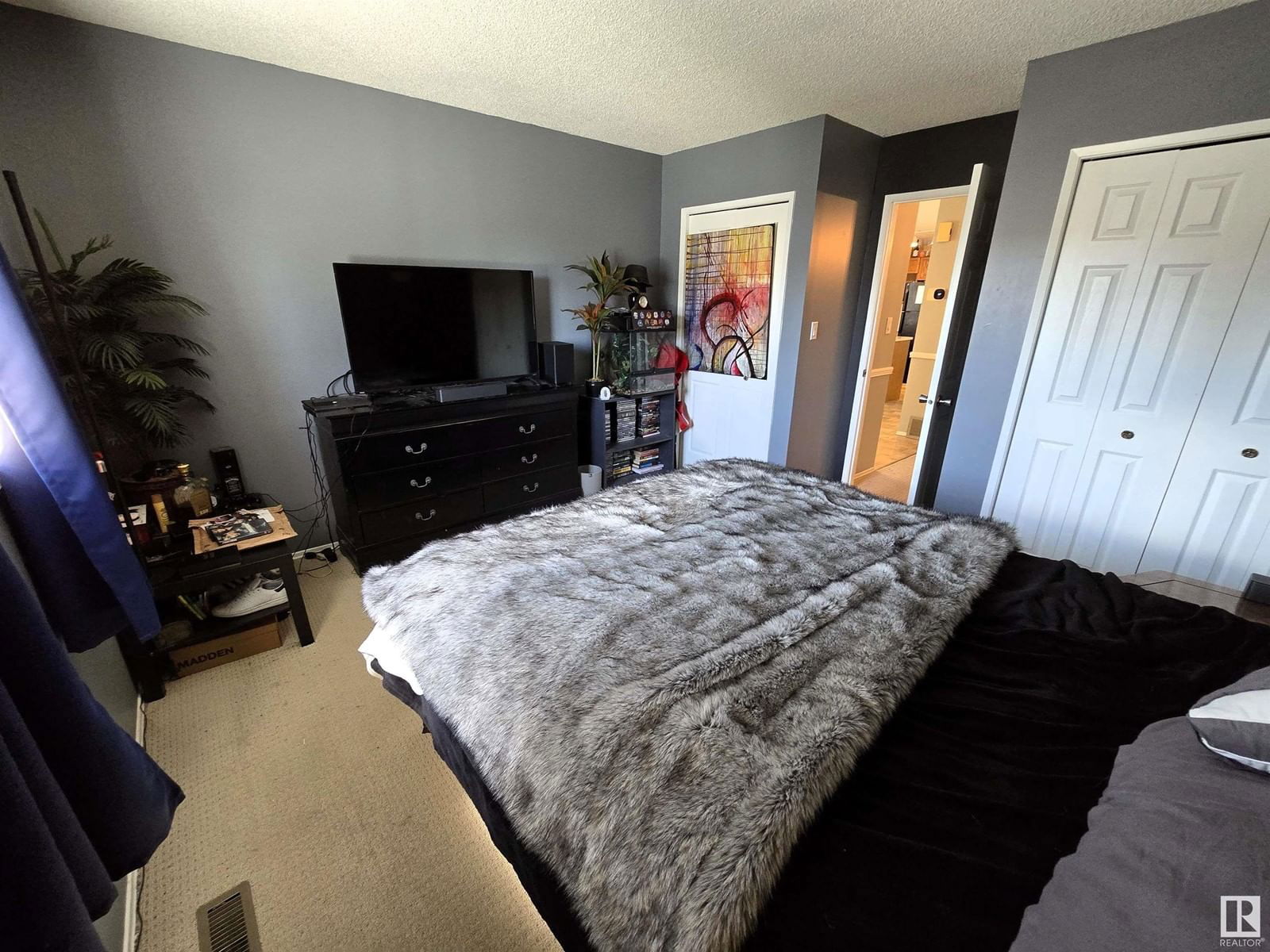 823 JOHNS CL Image 14