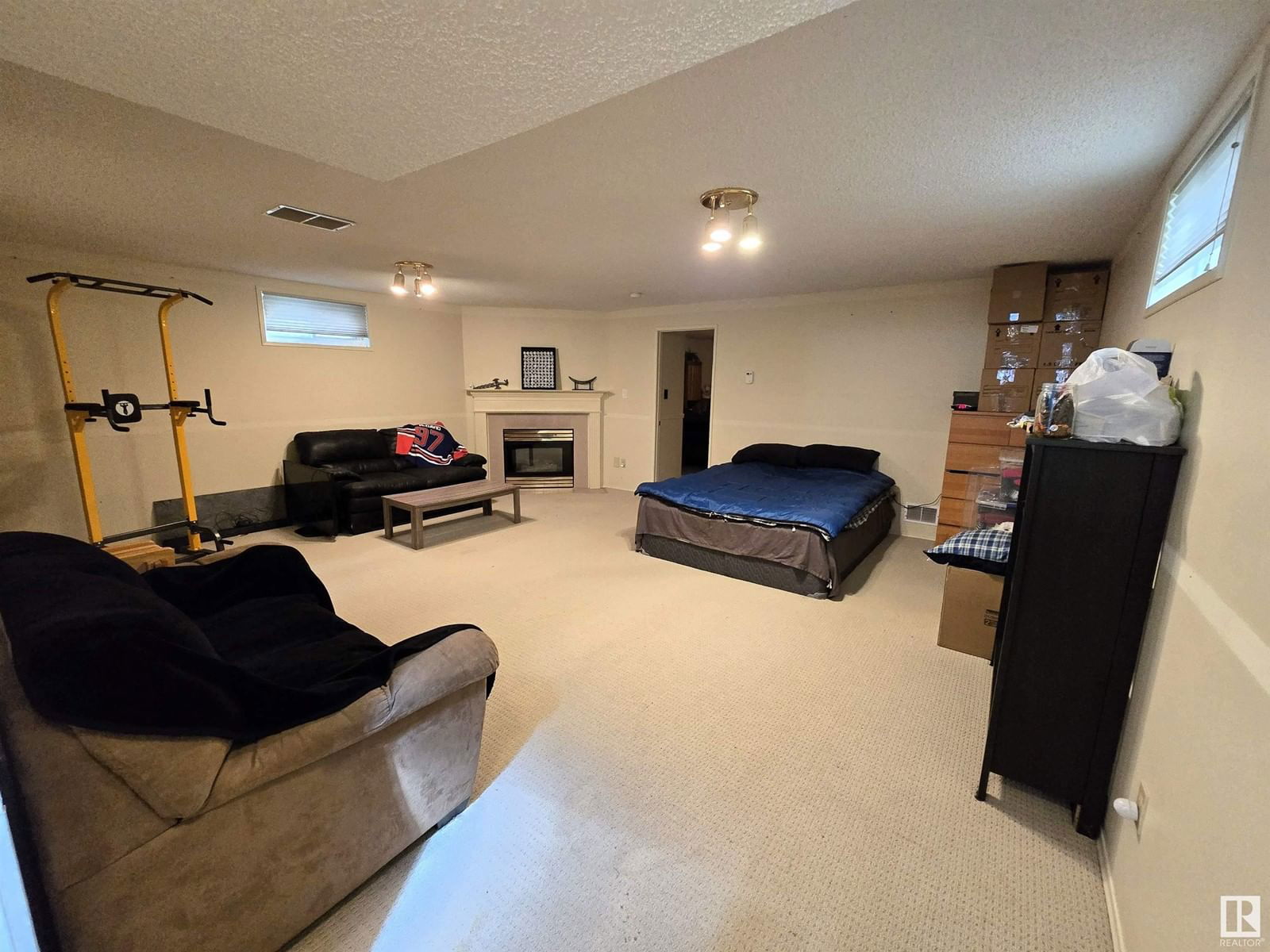 823 JOHNS CL Image 20