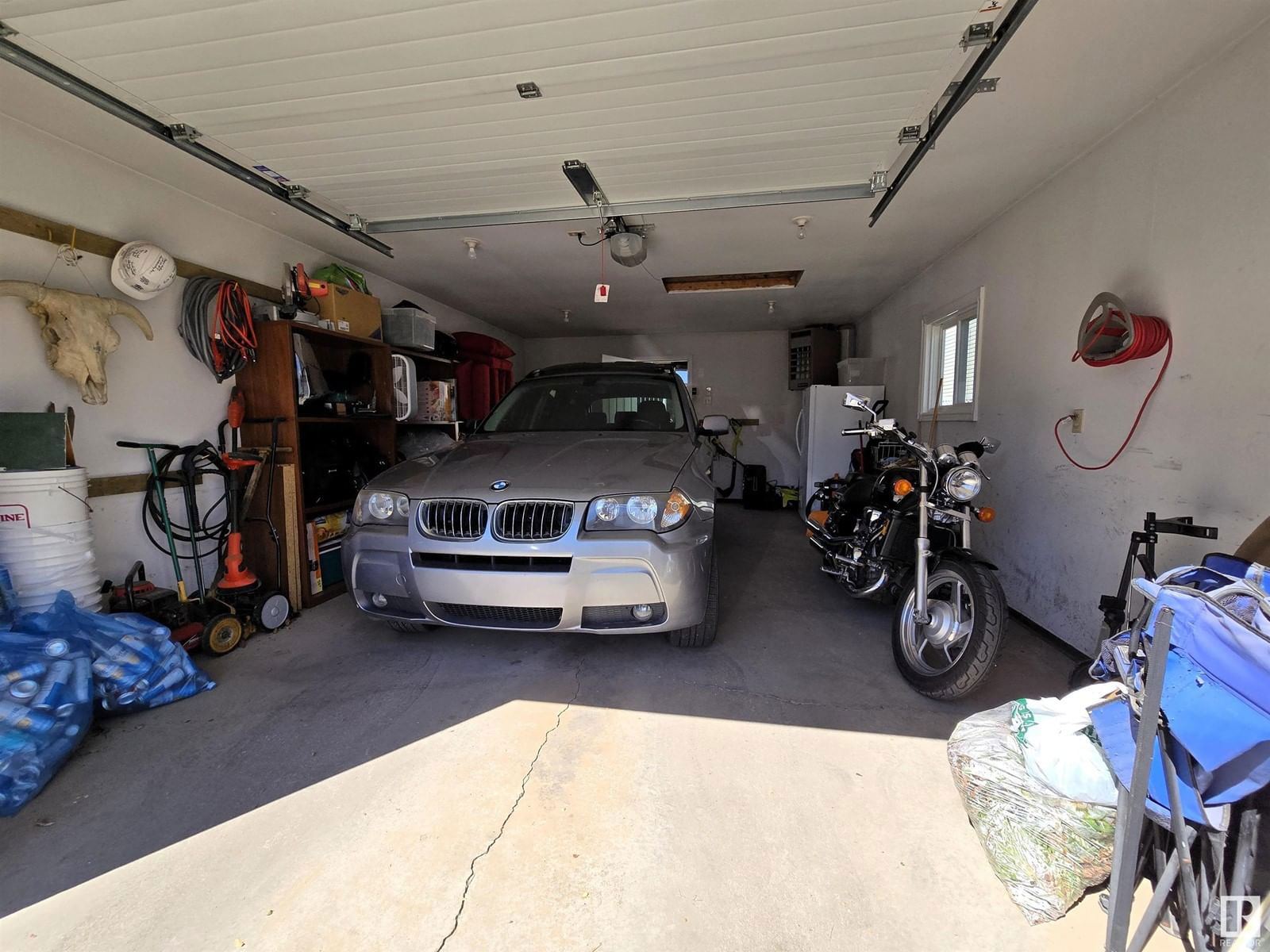 823 JOHNS CL Image 34