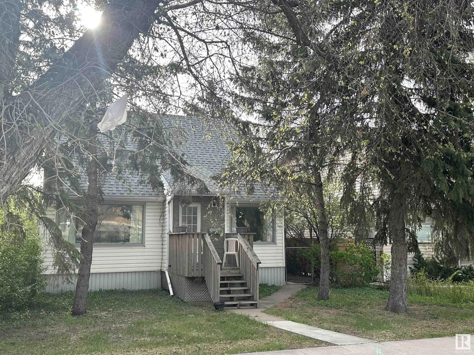 11315 106 St Edmonton, Alberta