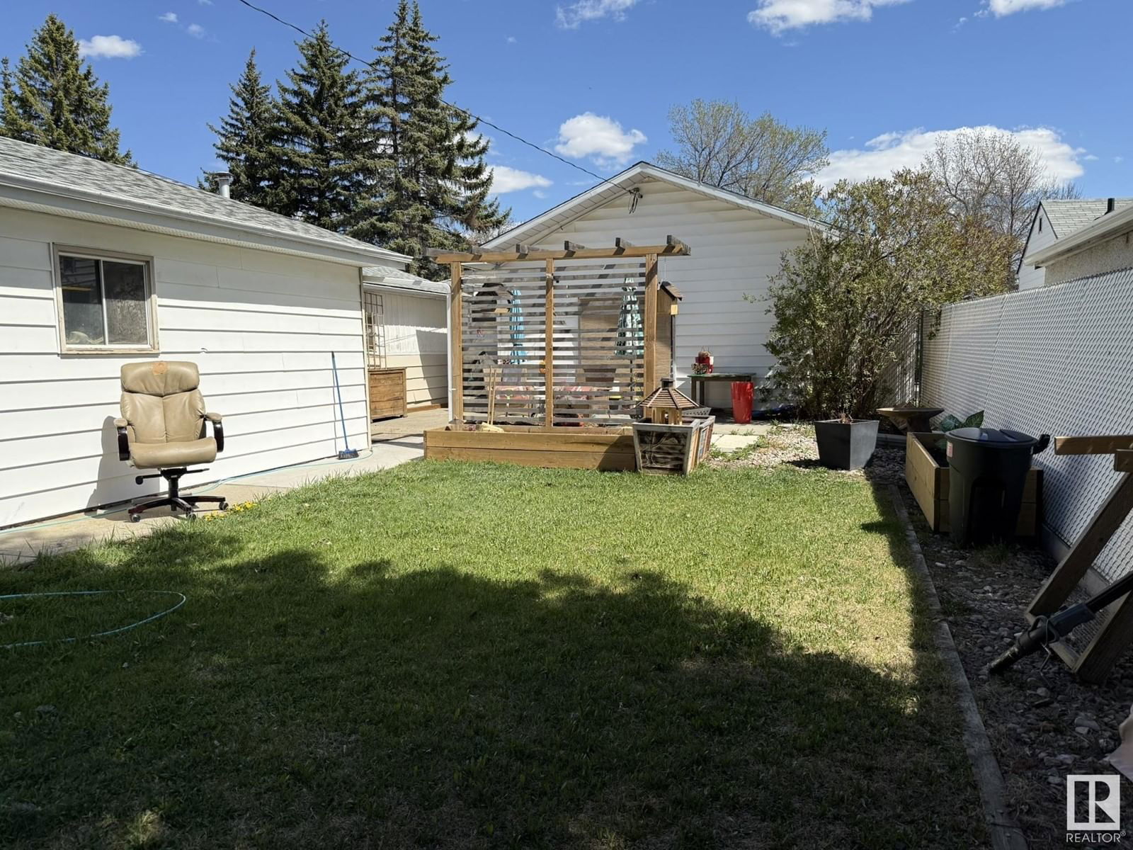 10622 150 St Edmonton, Alberta