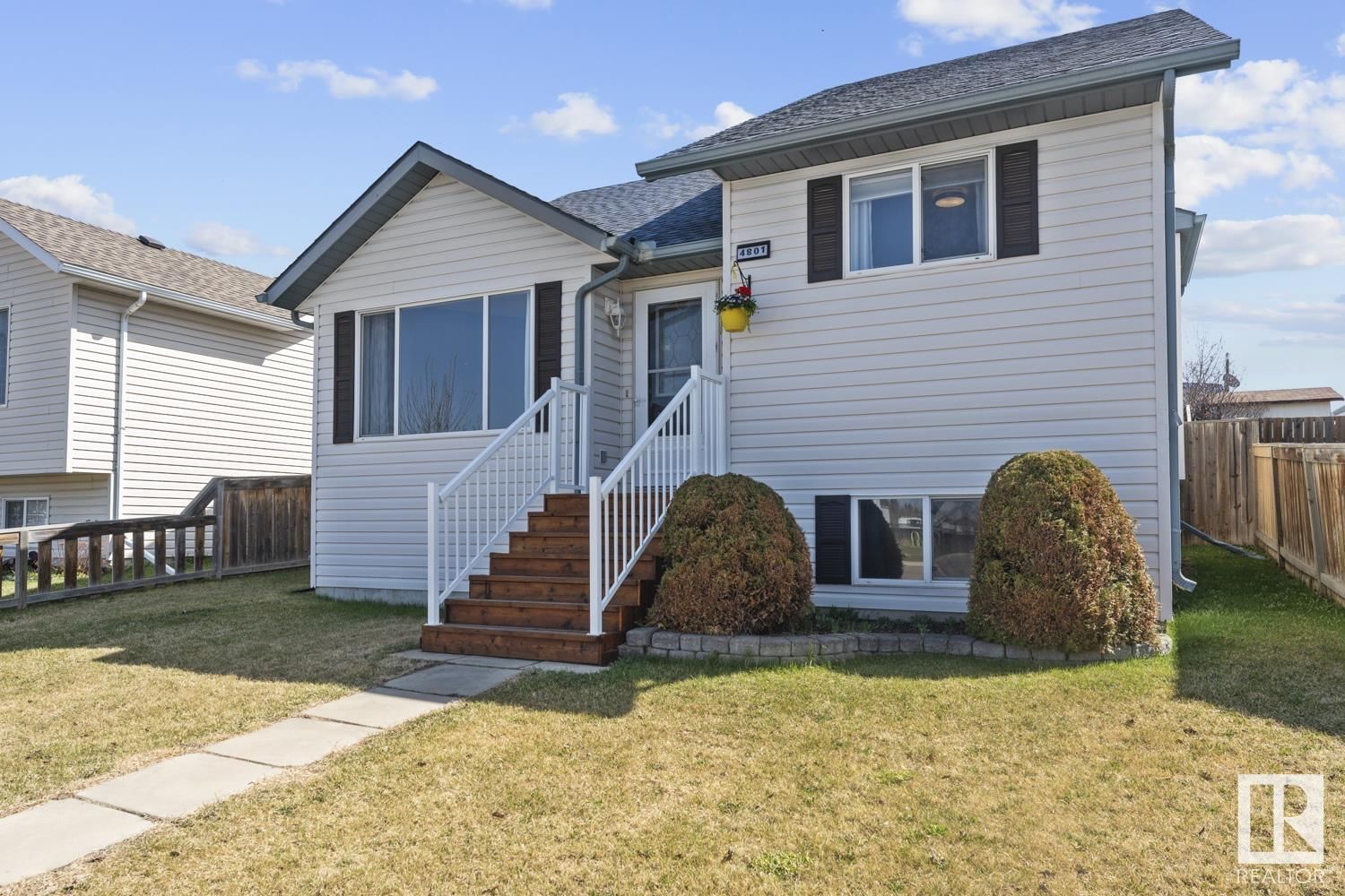 4801 45 ST Image 1