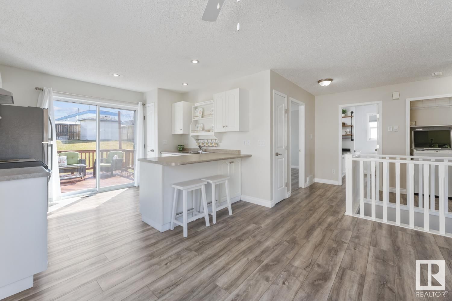 4801 45 ST Image 12