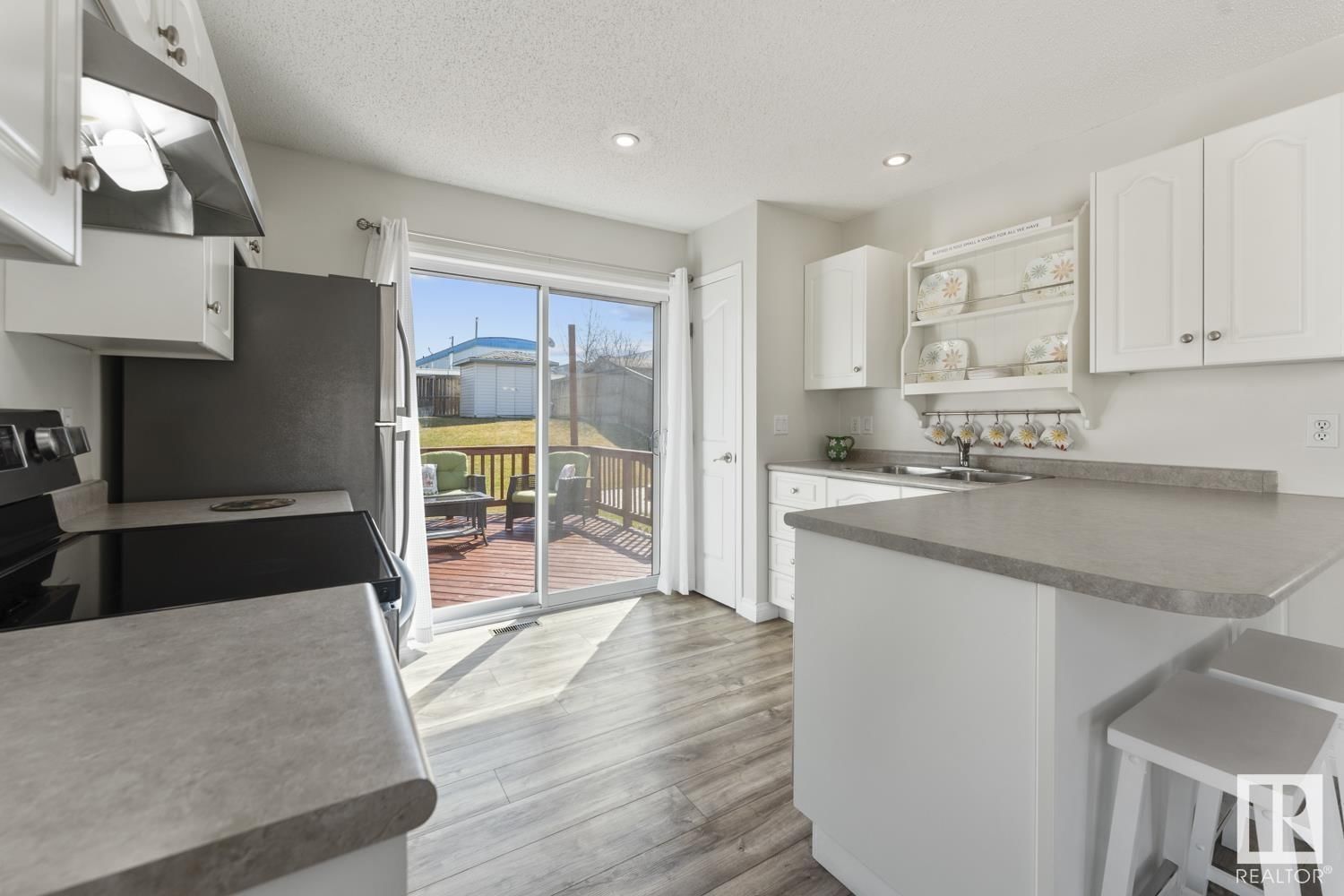 4801 45 ST Image 16
