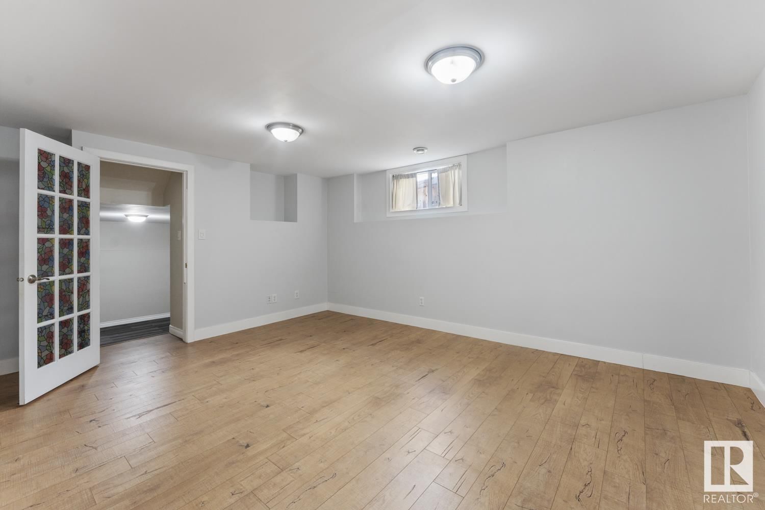 4801 45 ST Image 24