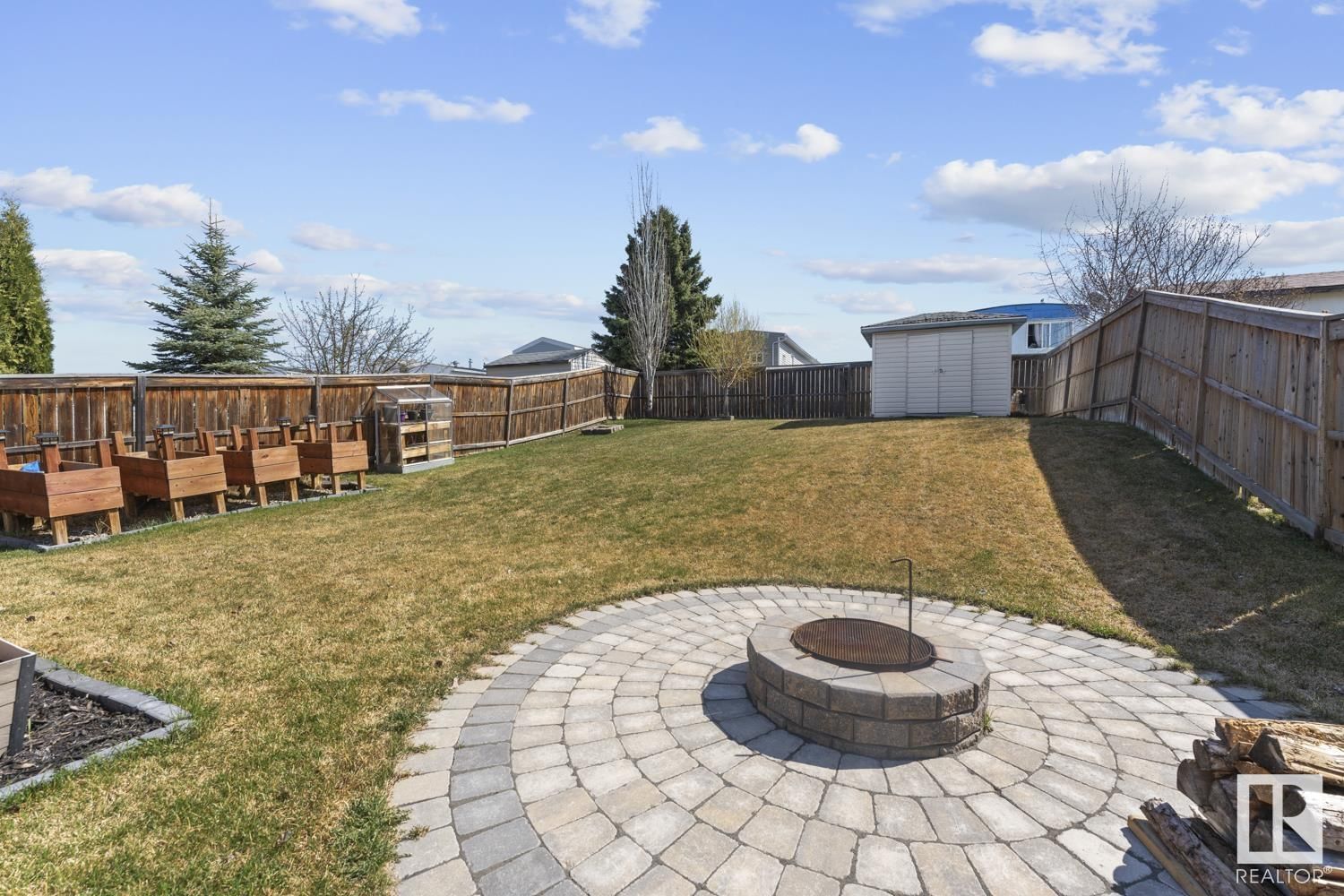 4801 45 ST Image 6