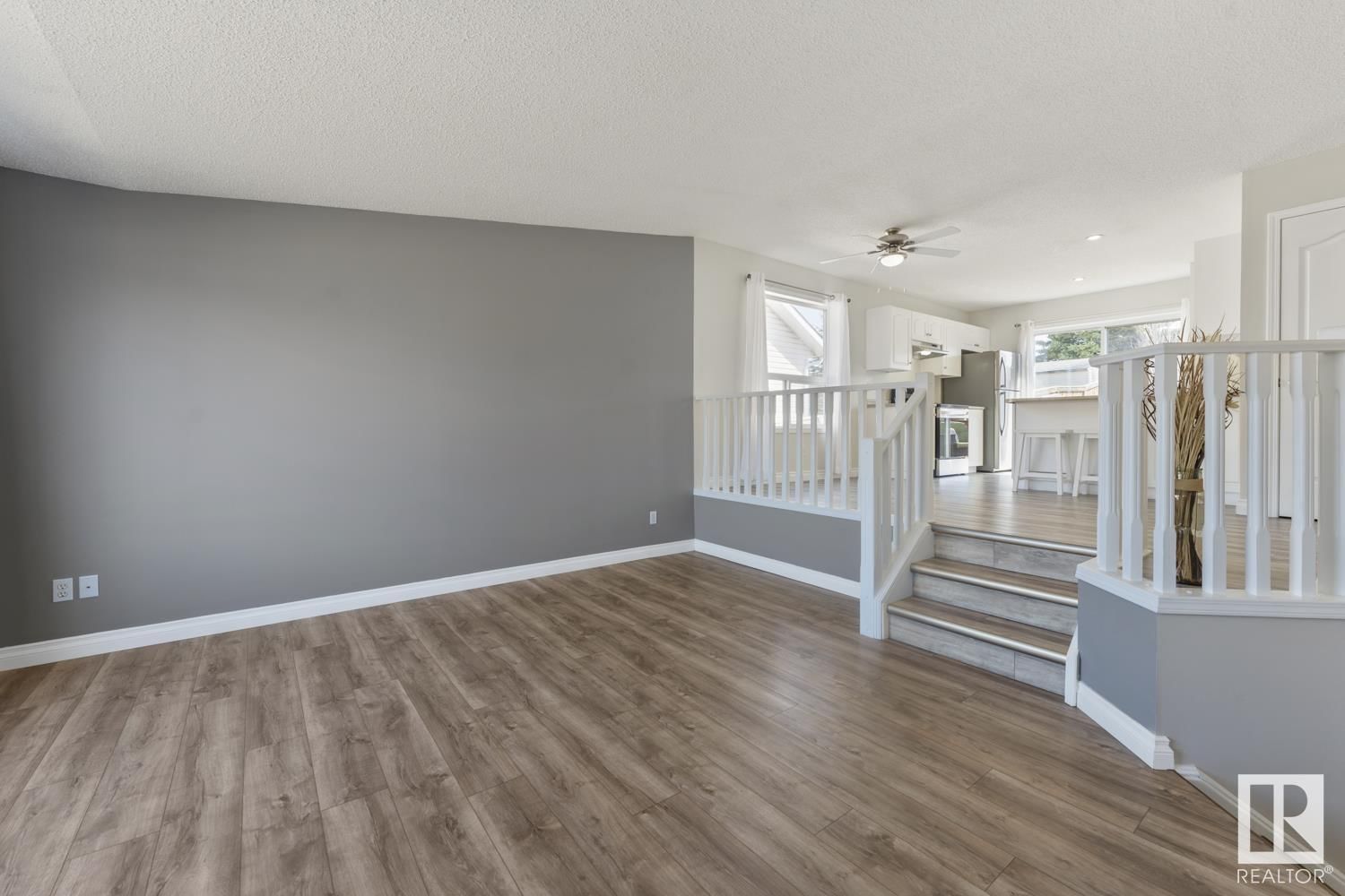 4801 45 ST Image 8