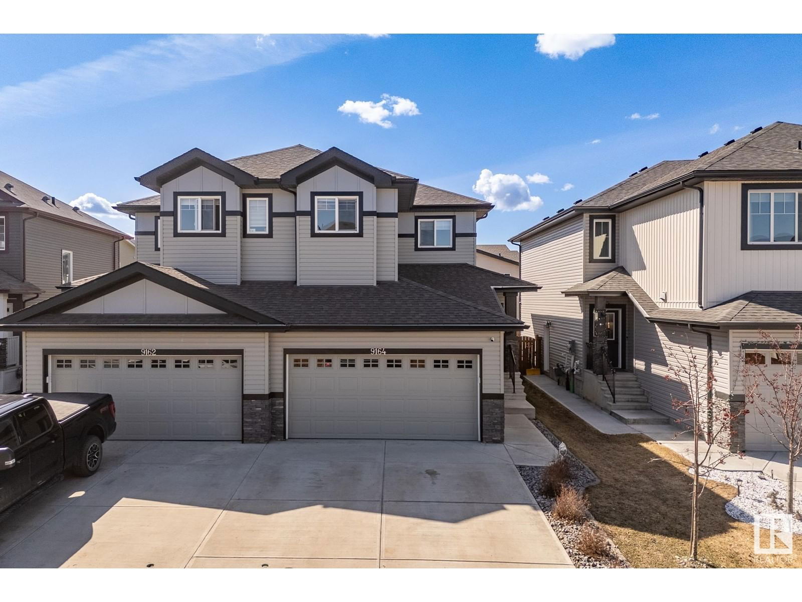 9164 COOPER CR Image 1