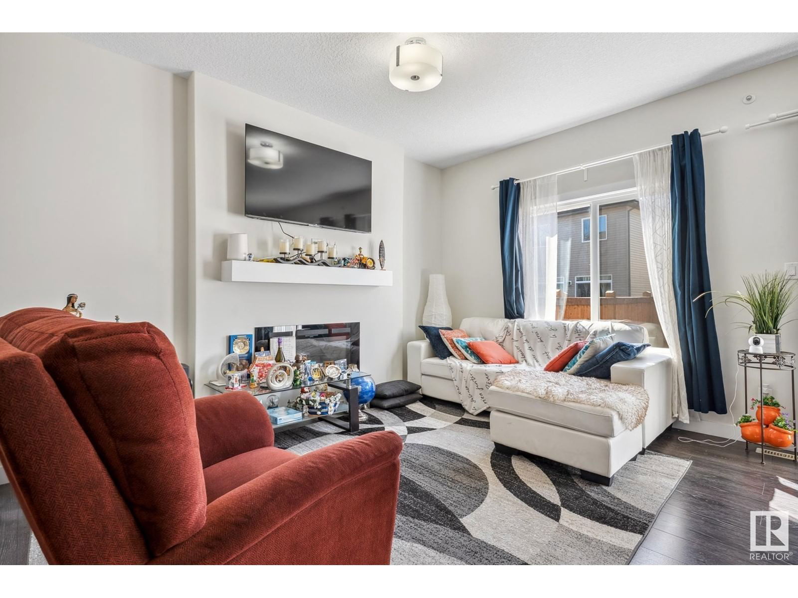 9164 COOPER CR Image 13