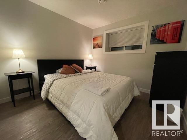 9164 COOPER CR Image 26