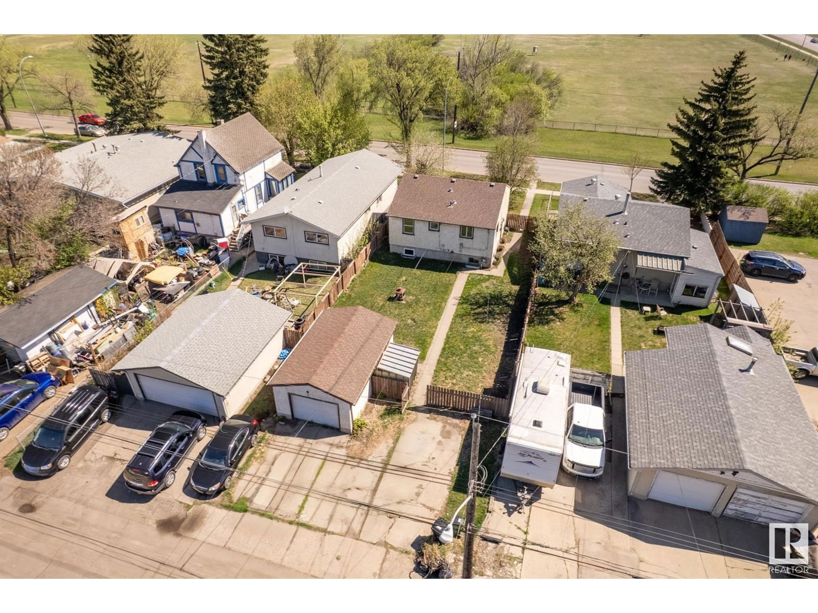 Nw - 12722 113a St Edmonton, Alberta