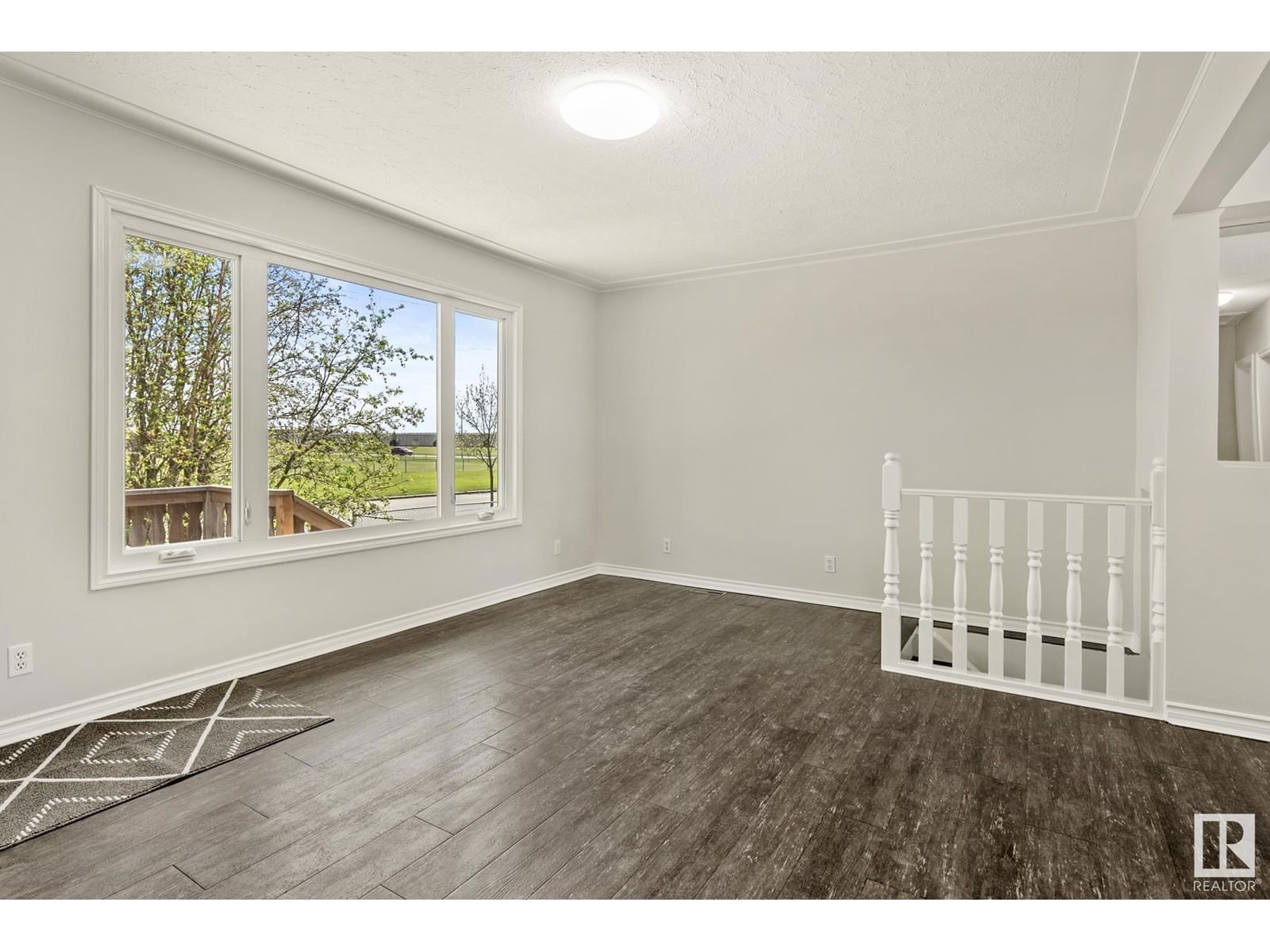 Nw - 12722 113a St Edmonton, Alberta
