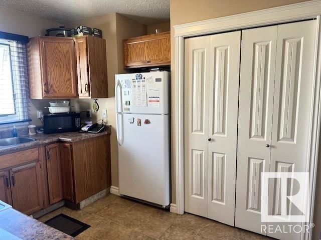 14616 37 St Edmonton, Alberta