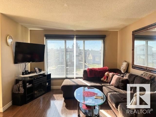 14616 37 St Edmonton, Alberta