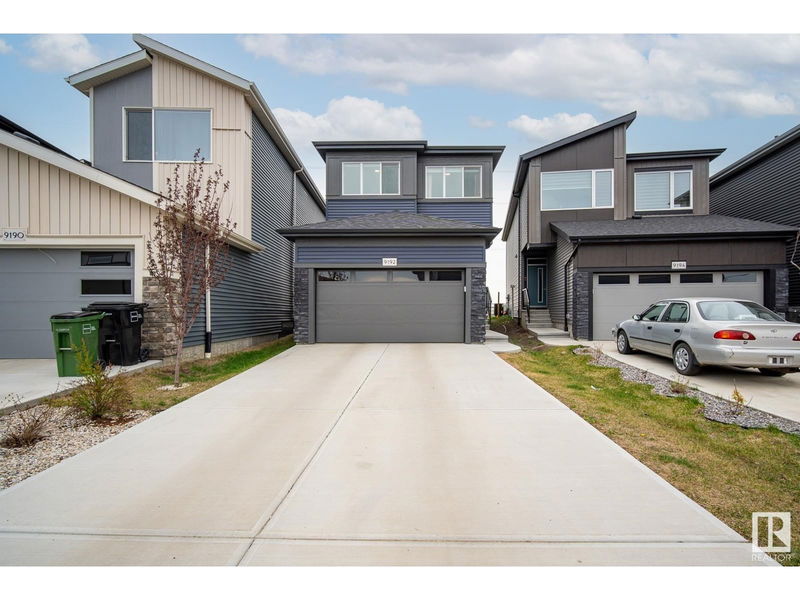9192 Pear Dr Edmonton, Alberta
