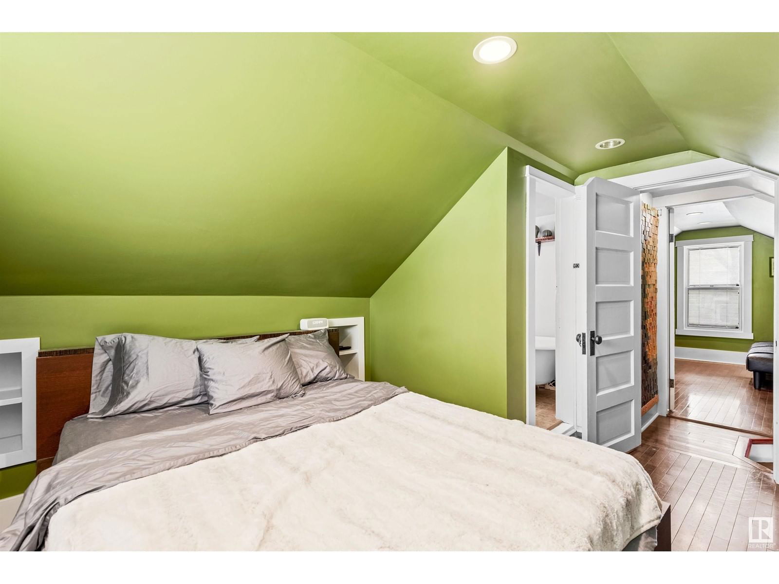 12130 94 St Edmonton, Alberta