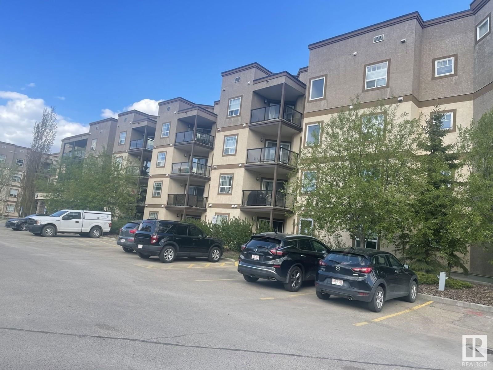 #105 - 2035 GRANTHAM COURT Image 2