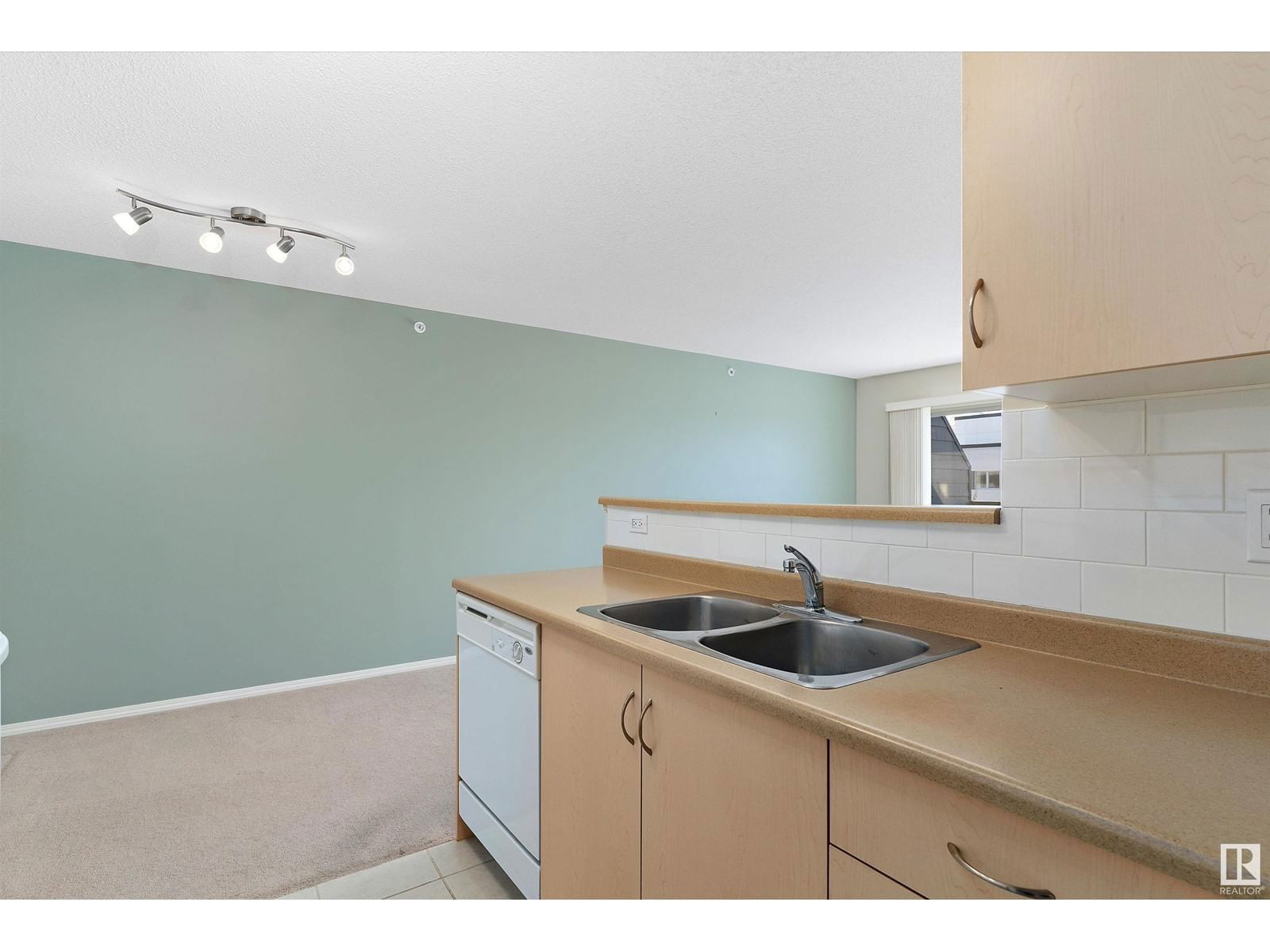 #412 - 17011 67 AV Image 14