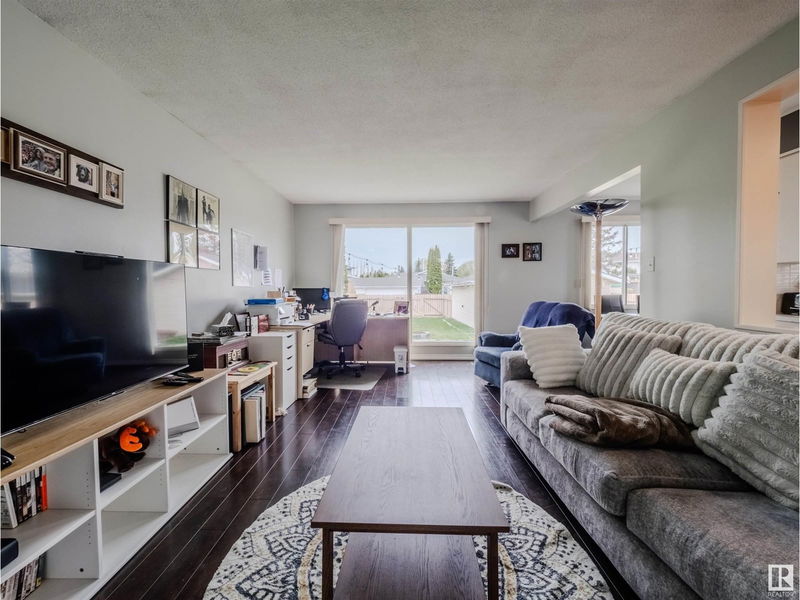 Nw - 767 Knottwood S Edmonton, Alberta