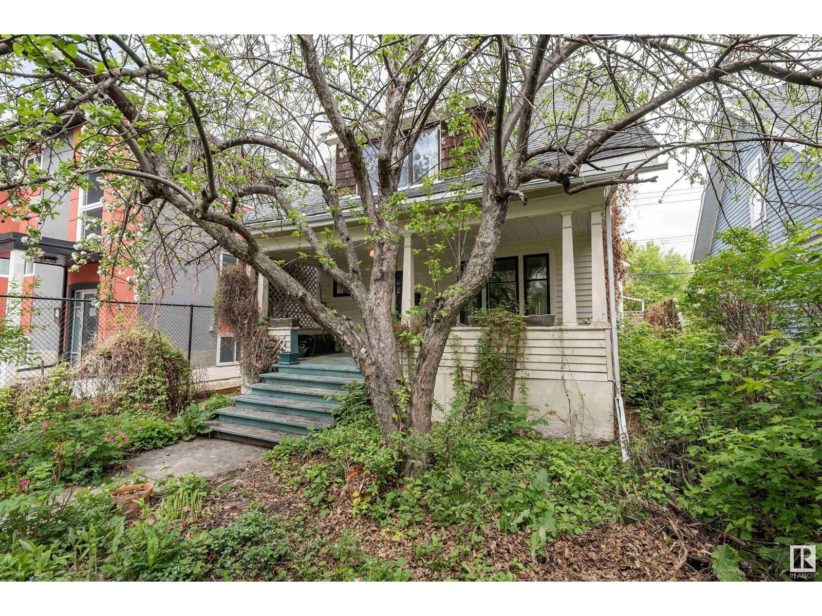 Nw - 9924 87 Av Edmonton, Alberta