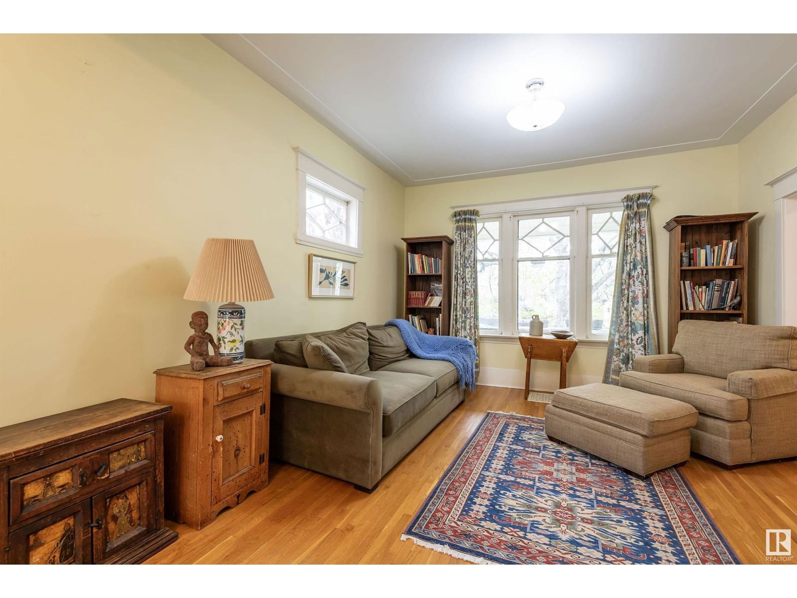 Nw - 9924 87 Av Edmonton, Alberta
