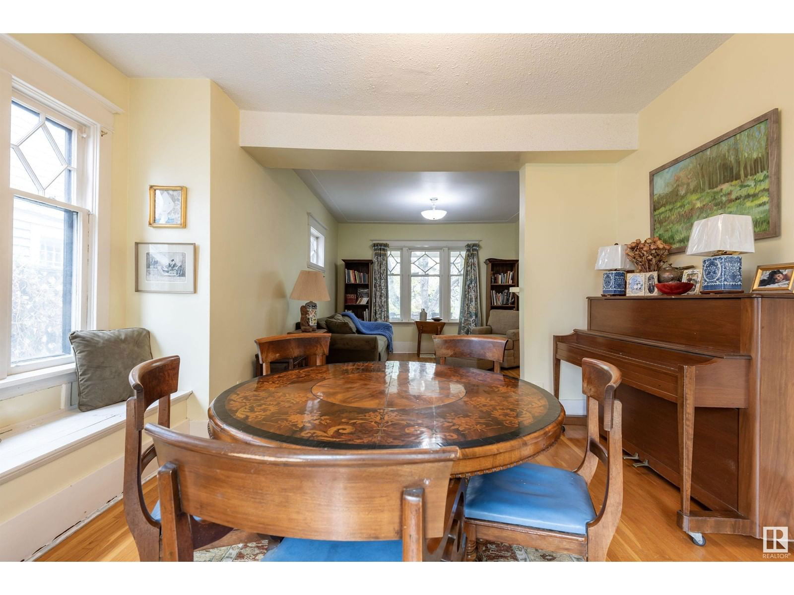 Nw - 9924 87 Av Edmonton, Alberta