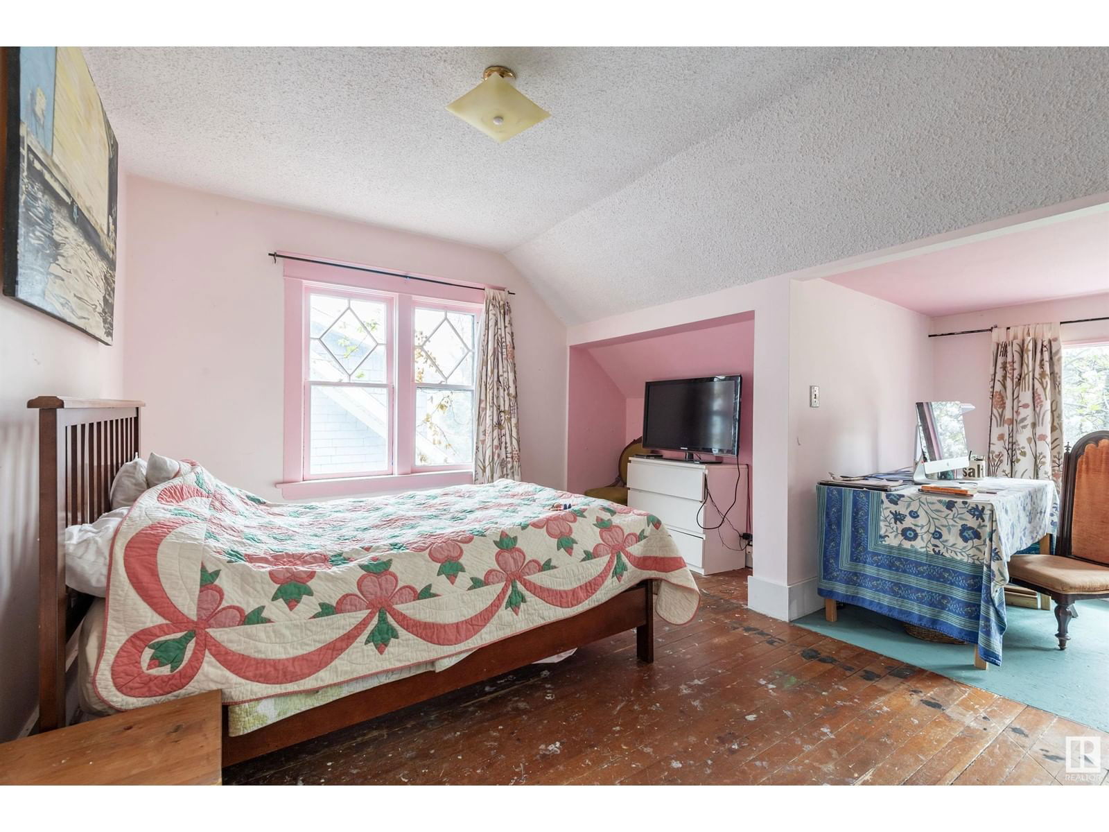 Nw - 9924 87 Av Edmonton, Alberta