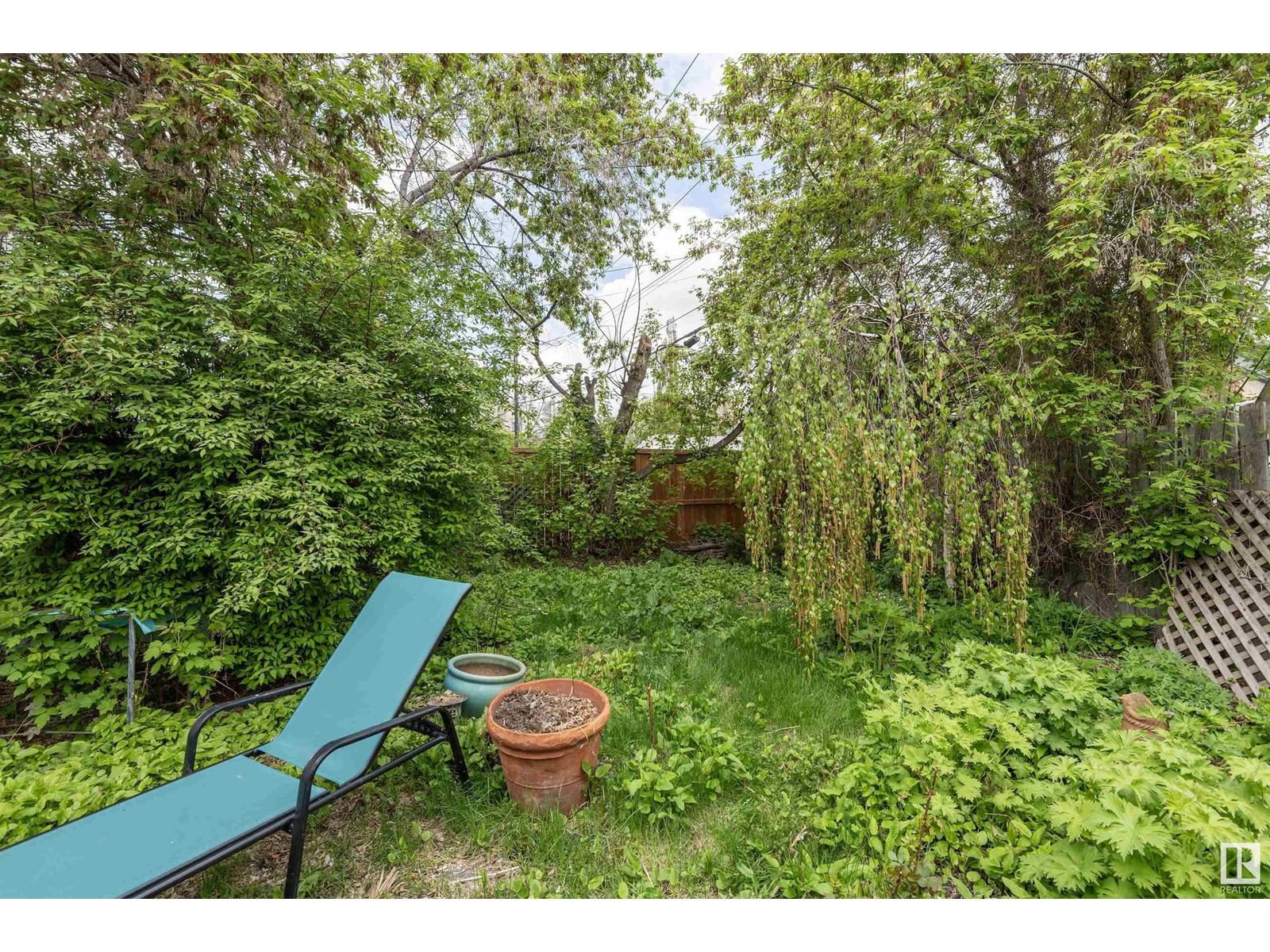 Nw - 9924 87 Av Edmonton, Alberta