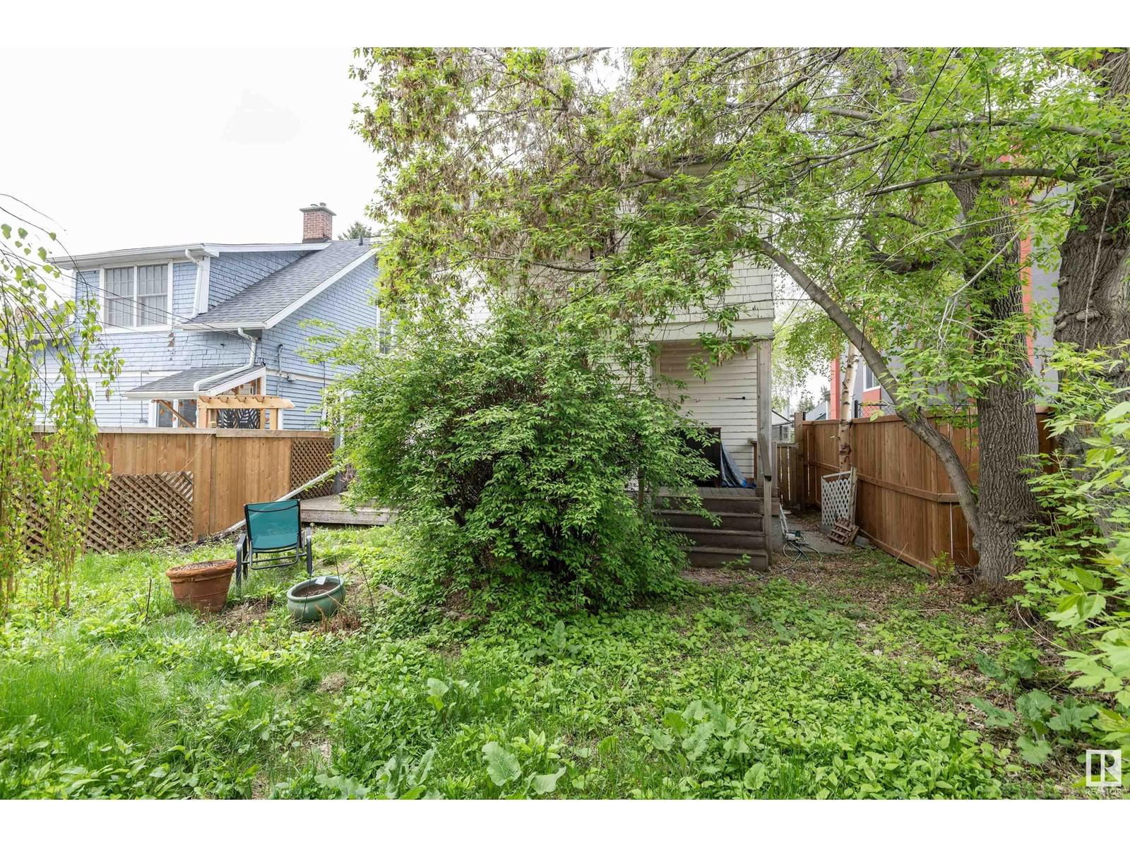 Nw - 9924 87 Av Edmonton, Alberta