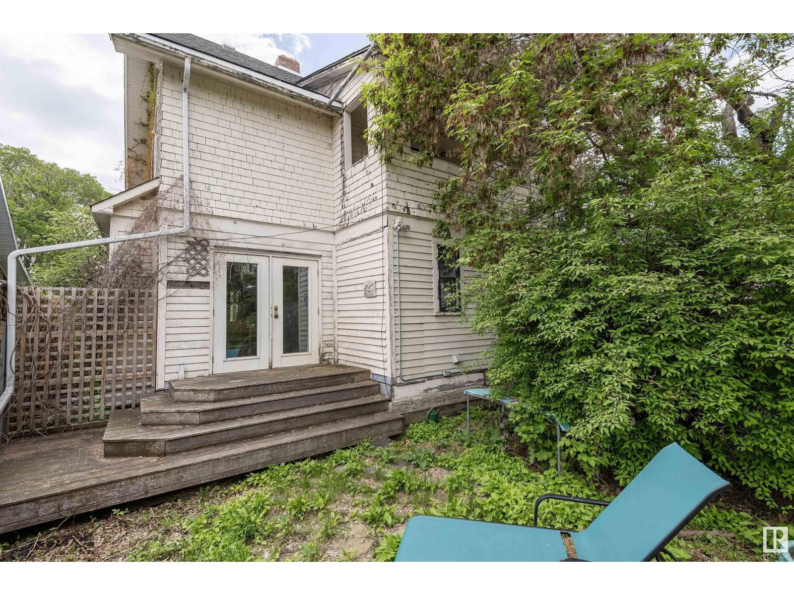 Nw - 9924 87 Av Edmonton, Alberta