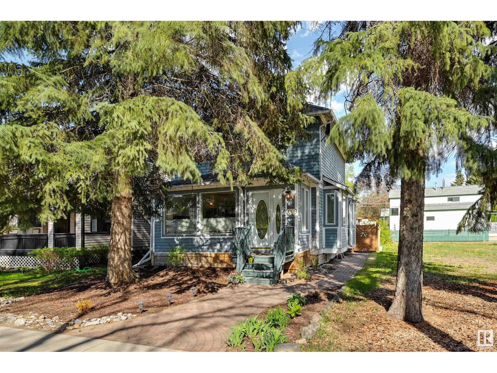 7009 105a St Nw Edmonton, Alberta