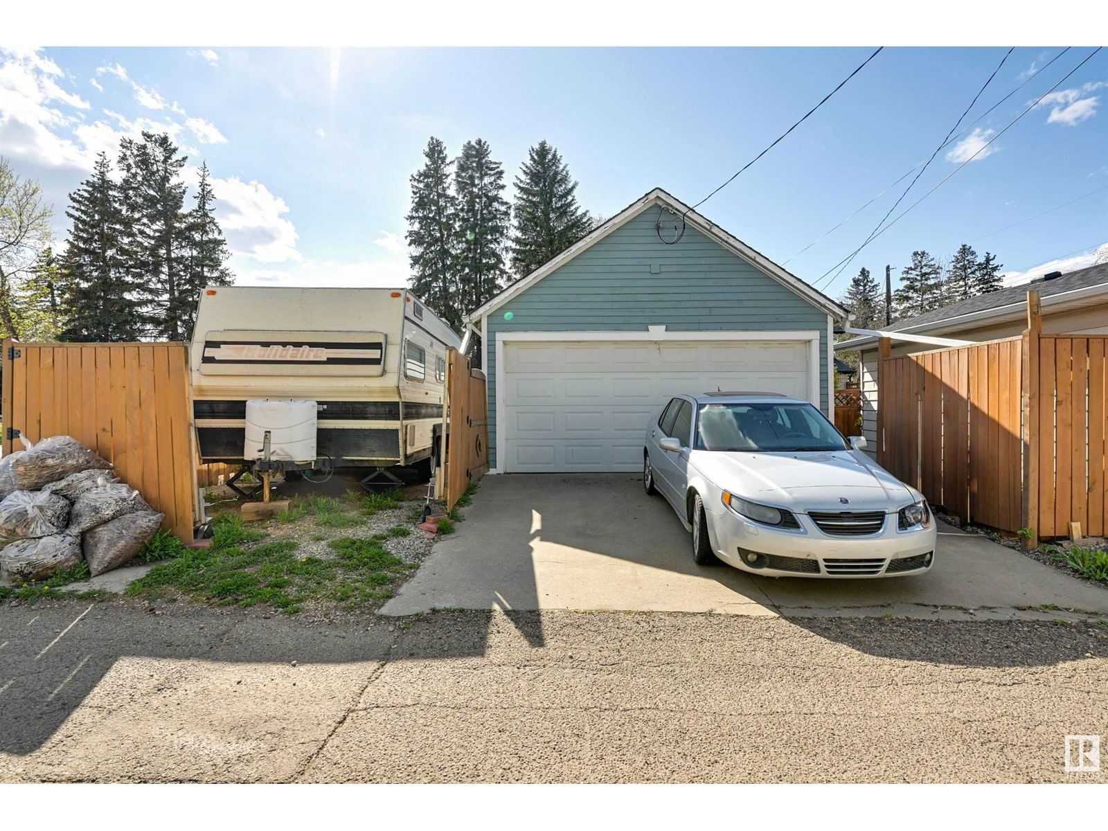 7009 105a St Nw Edmonton, Alberta