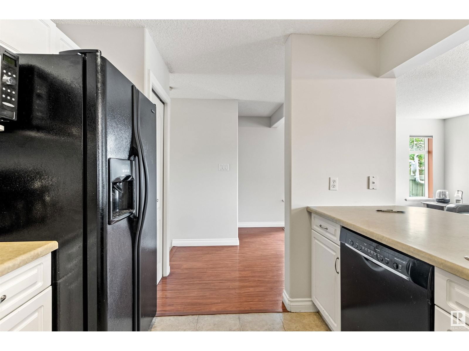200 - 19 ERIN RIDGE DR Image 13