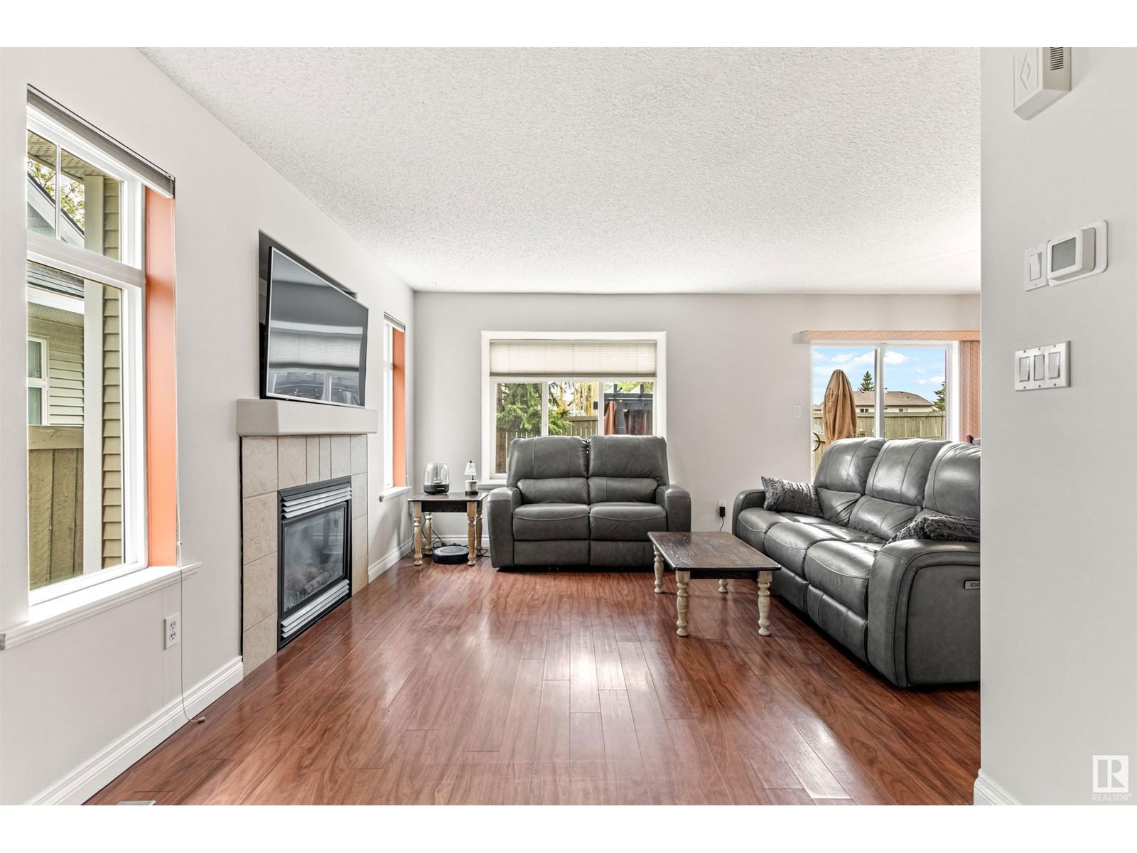 200 - 19 ERIN RIDGE DR Image 21