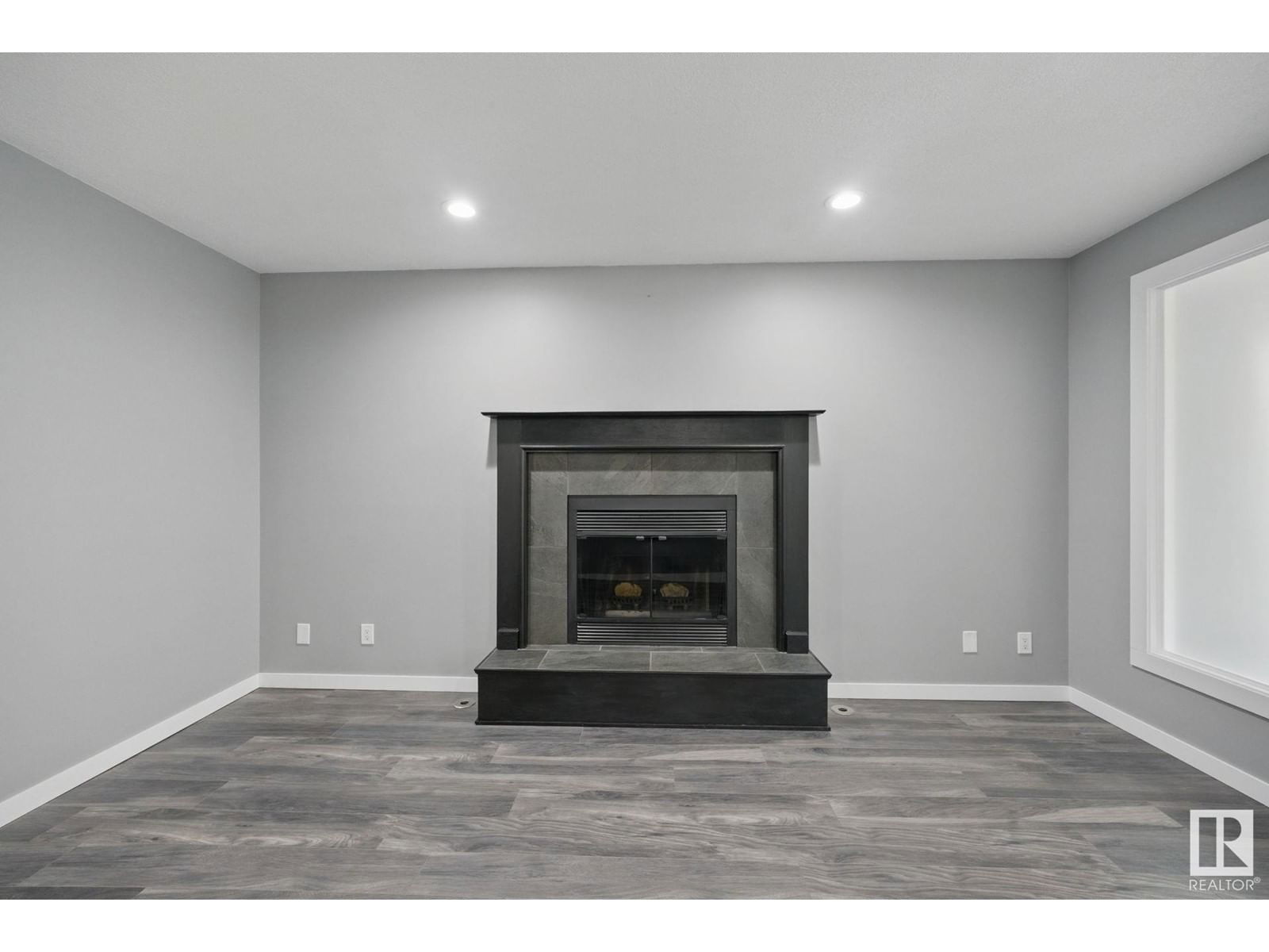 NW - 11019 10 AV Image 15