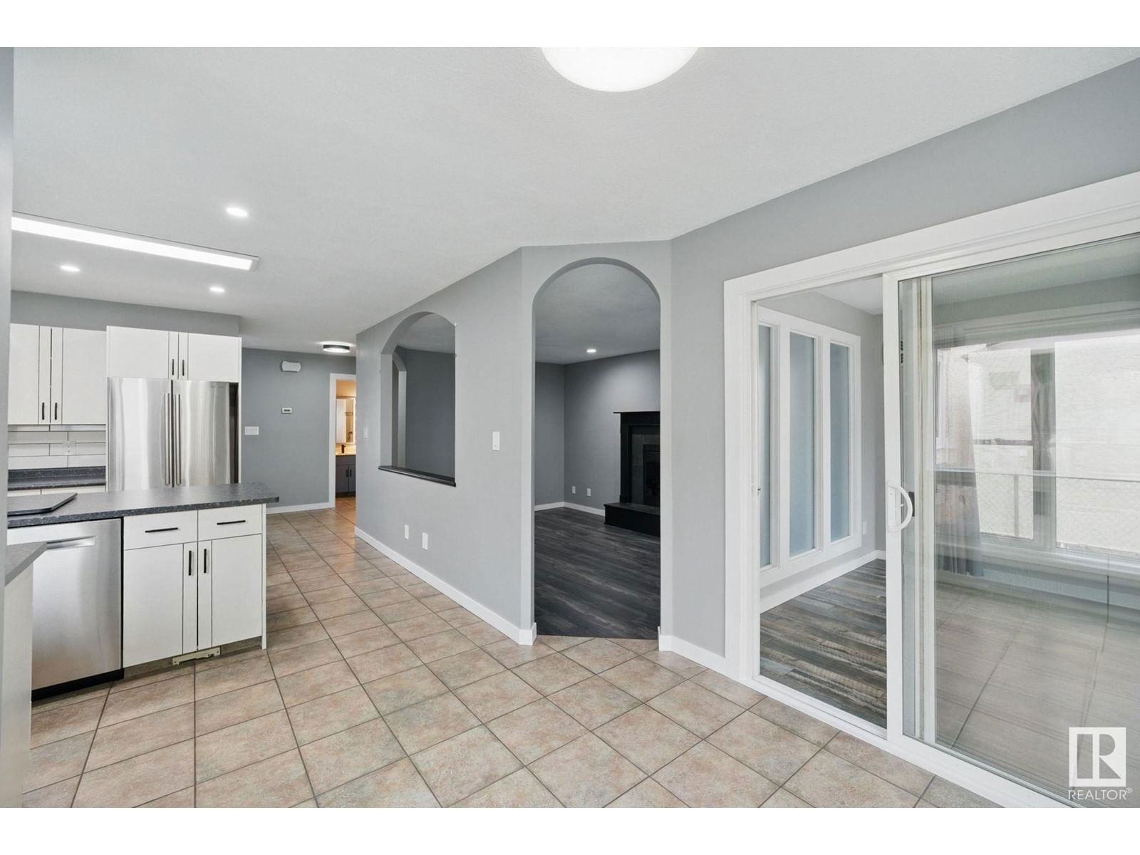 NW - 11019 10 AV Image 16