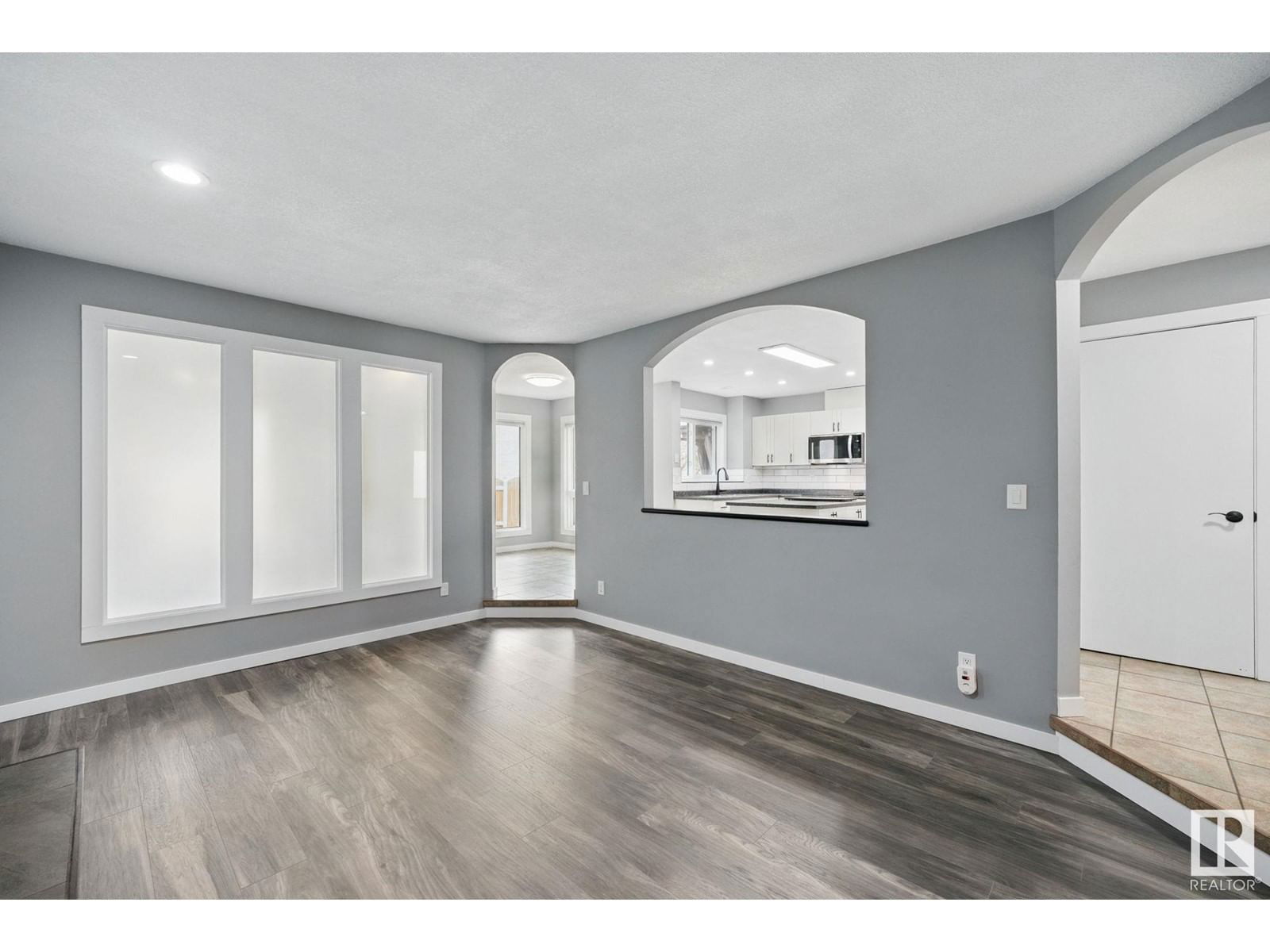 NW - 11019 10 AV Image 26