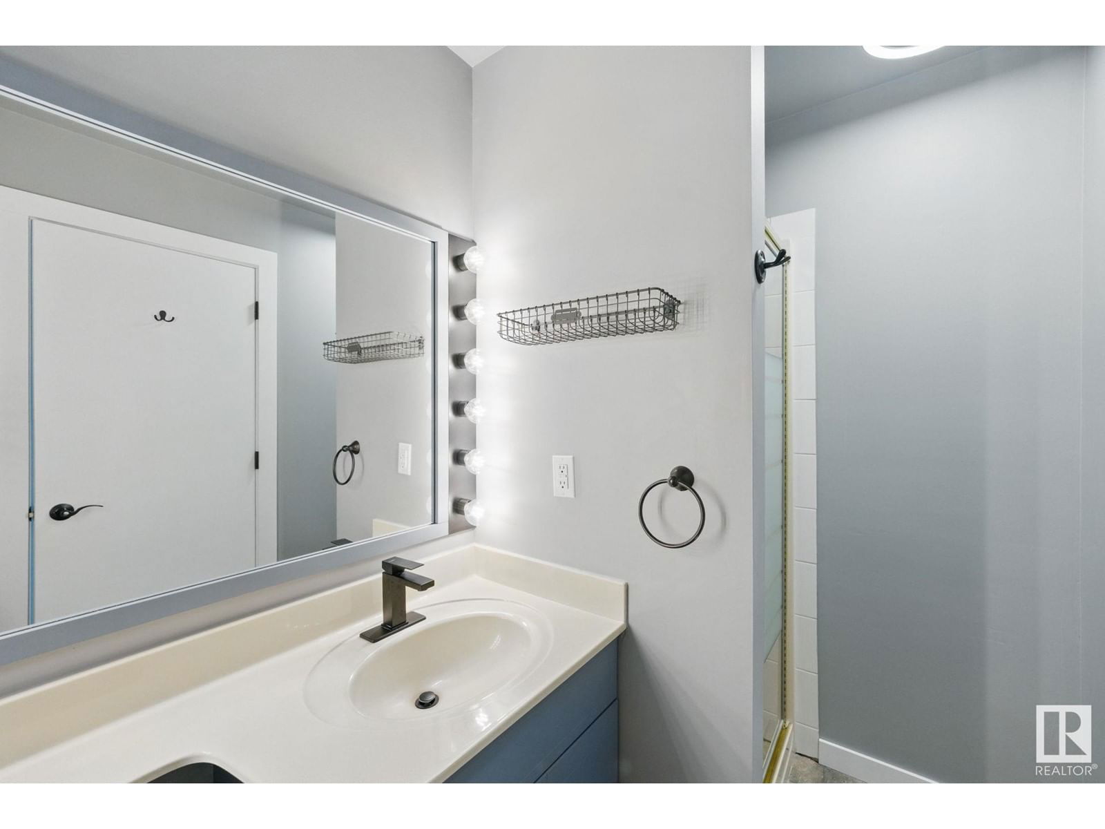 NW - 11019 10 AV Image 28