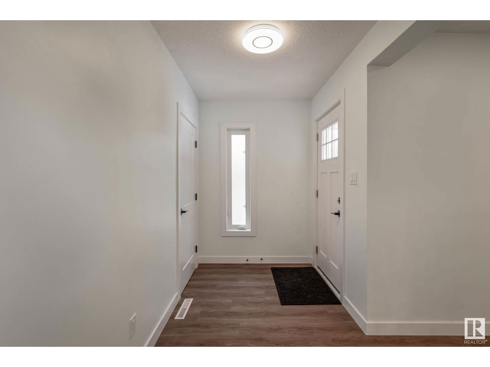 14622 95 AV Image 5