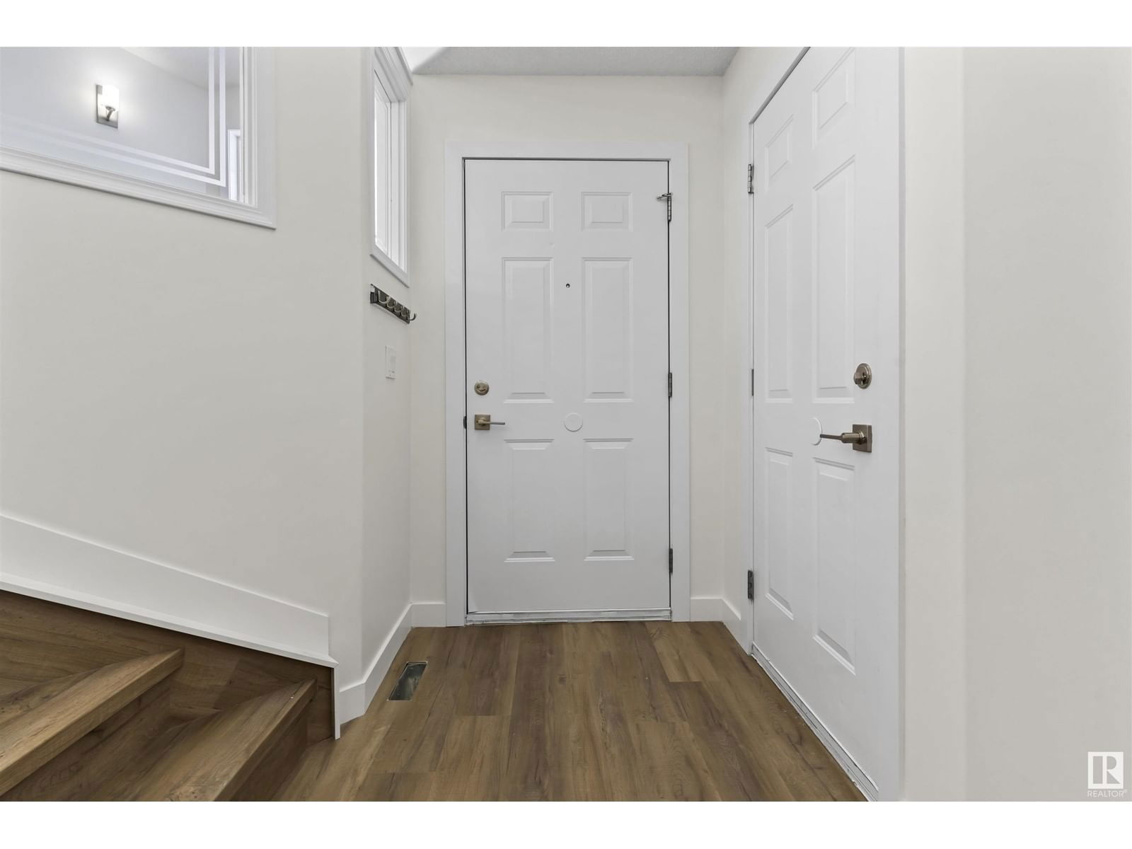 Nw - 2865 41 Ave Edmonton, Alberta
