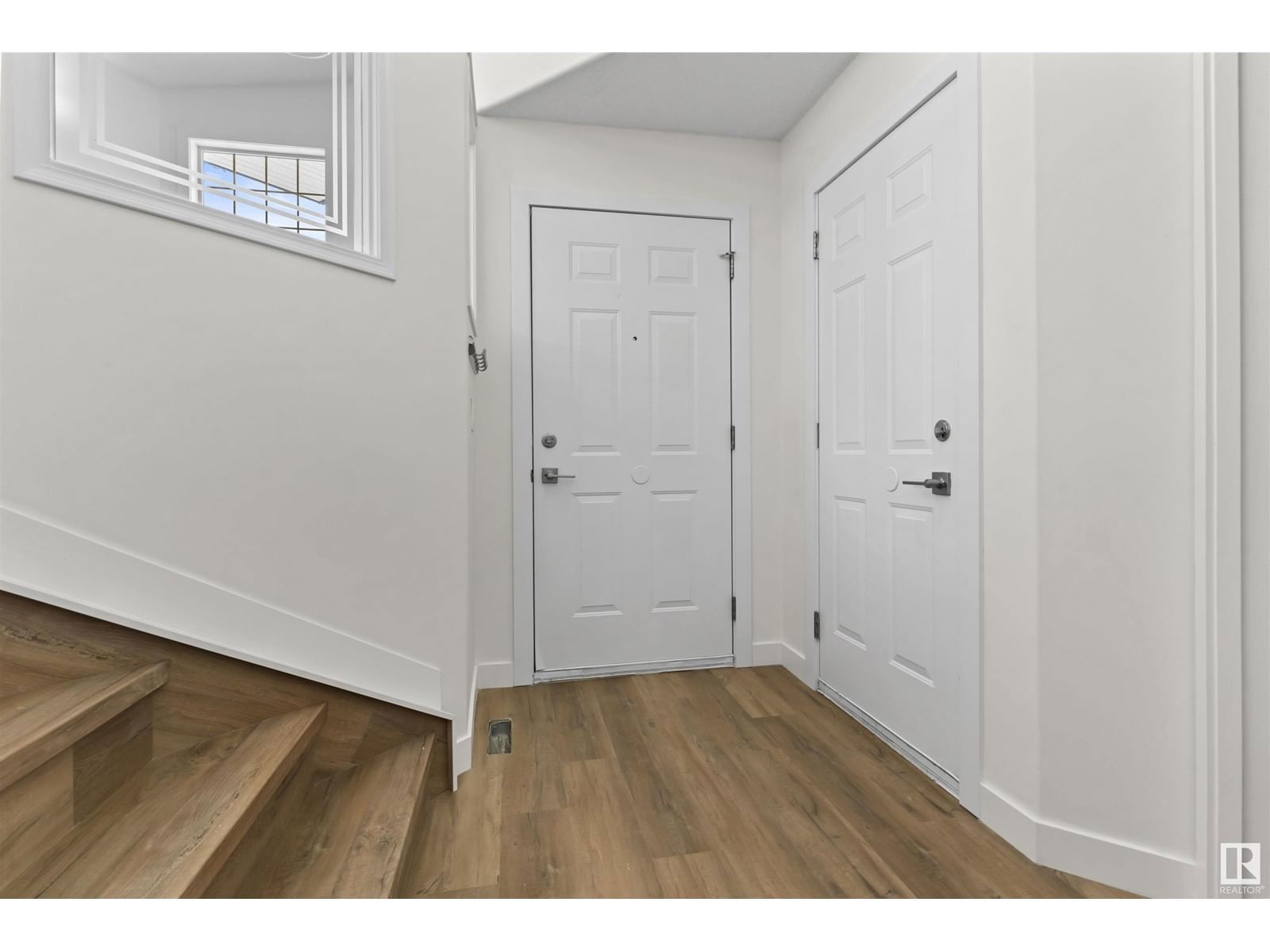 Nw - 2865 41 Ave Edmonton, Alberta