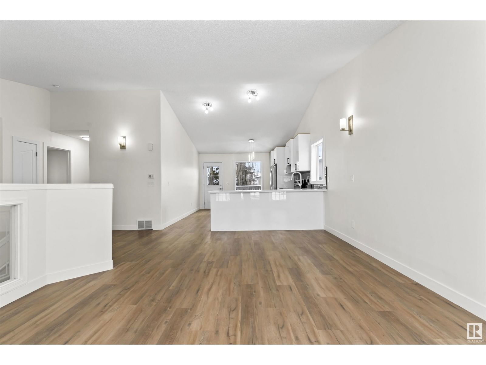 Nw - 2865 41 Ave Edmonton, Alberta
