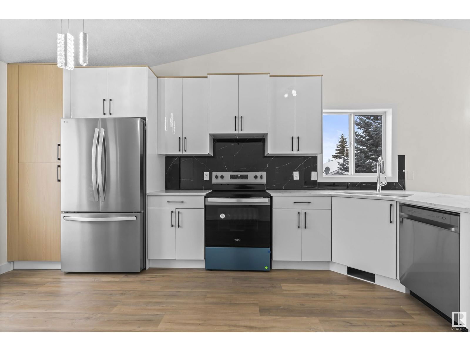 Nw - 2865 41 Ave Edmonton, Alberta