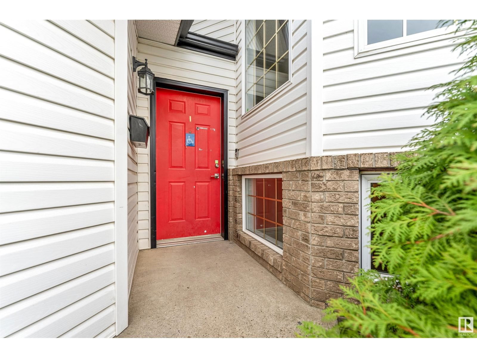 Nw - 2865 41 Ave Edmonton, Alberta