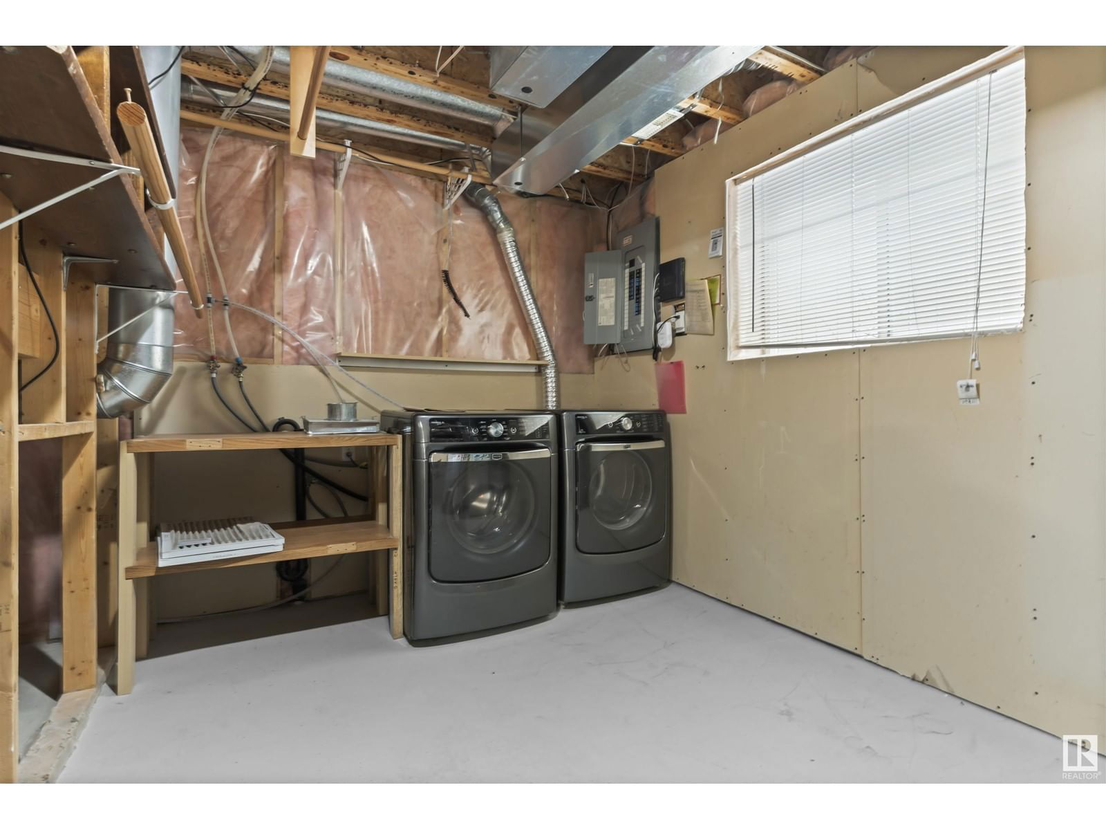 Nw - 2865 41 Ave Edmonton, Alberta