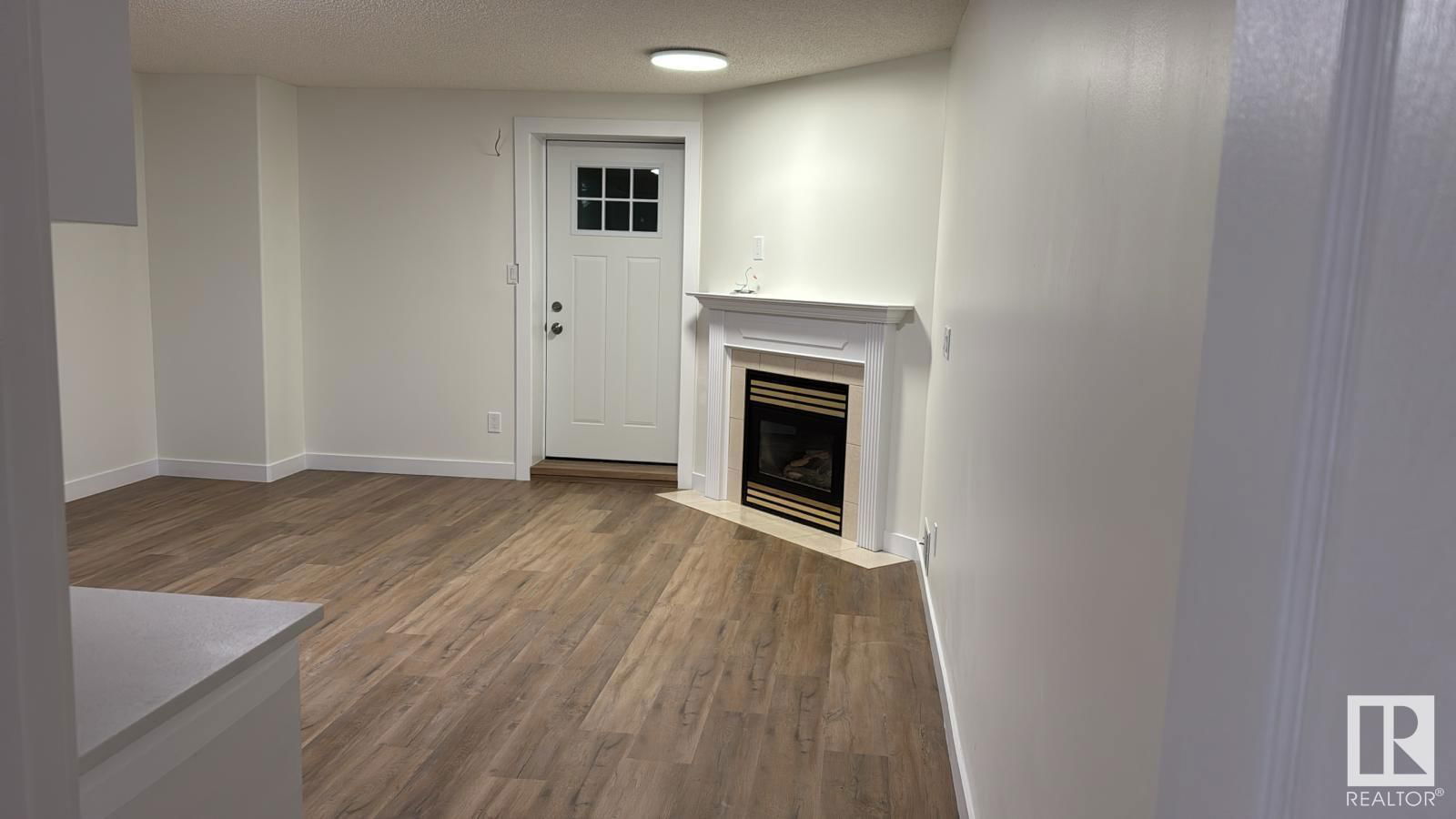 Nw - 2865 41 Ave Edmonton, Alberta