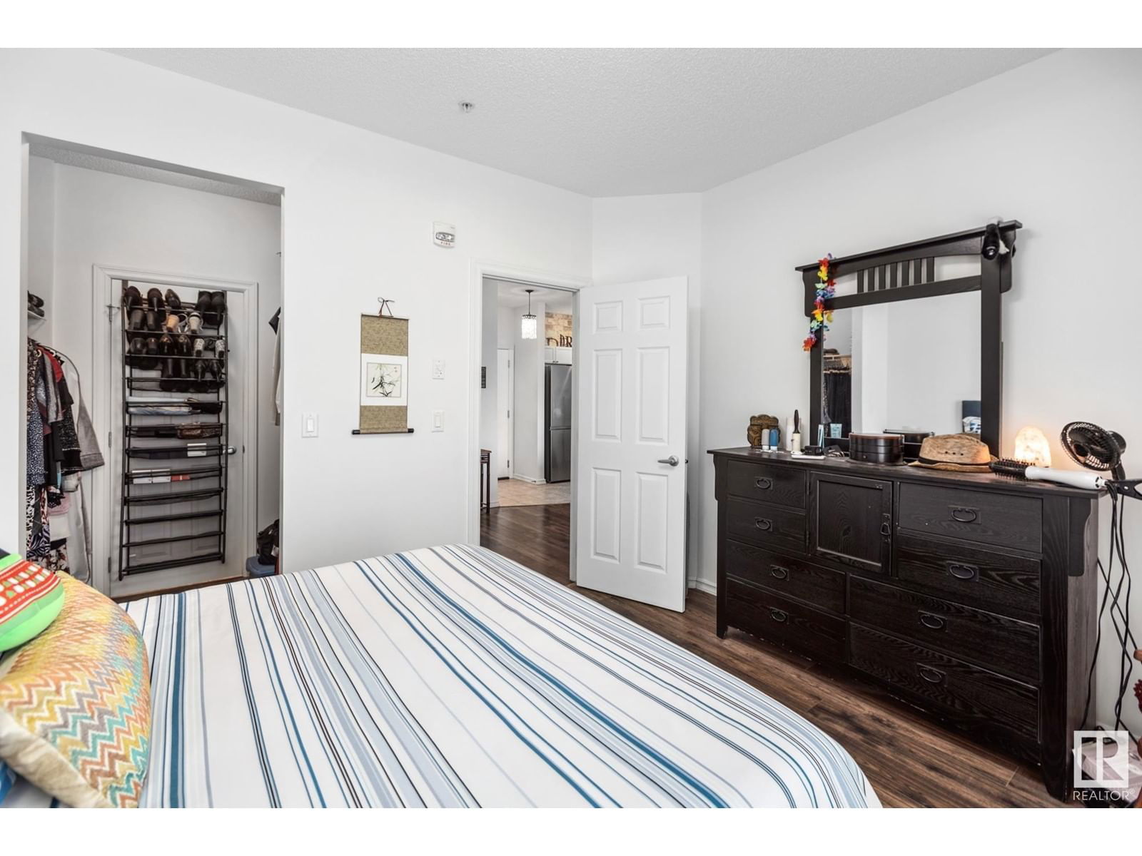 #219 - 226 MACEWAN RD Image 29