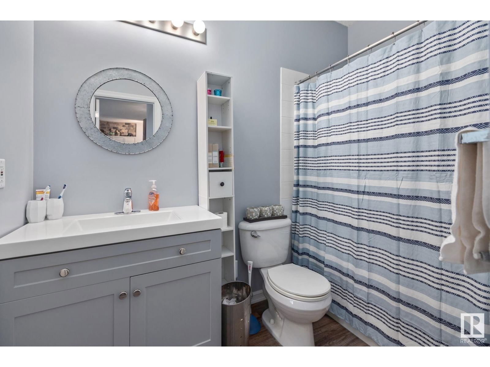 #219 - 226 MACEWAN RD Image 31
