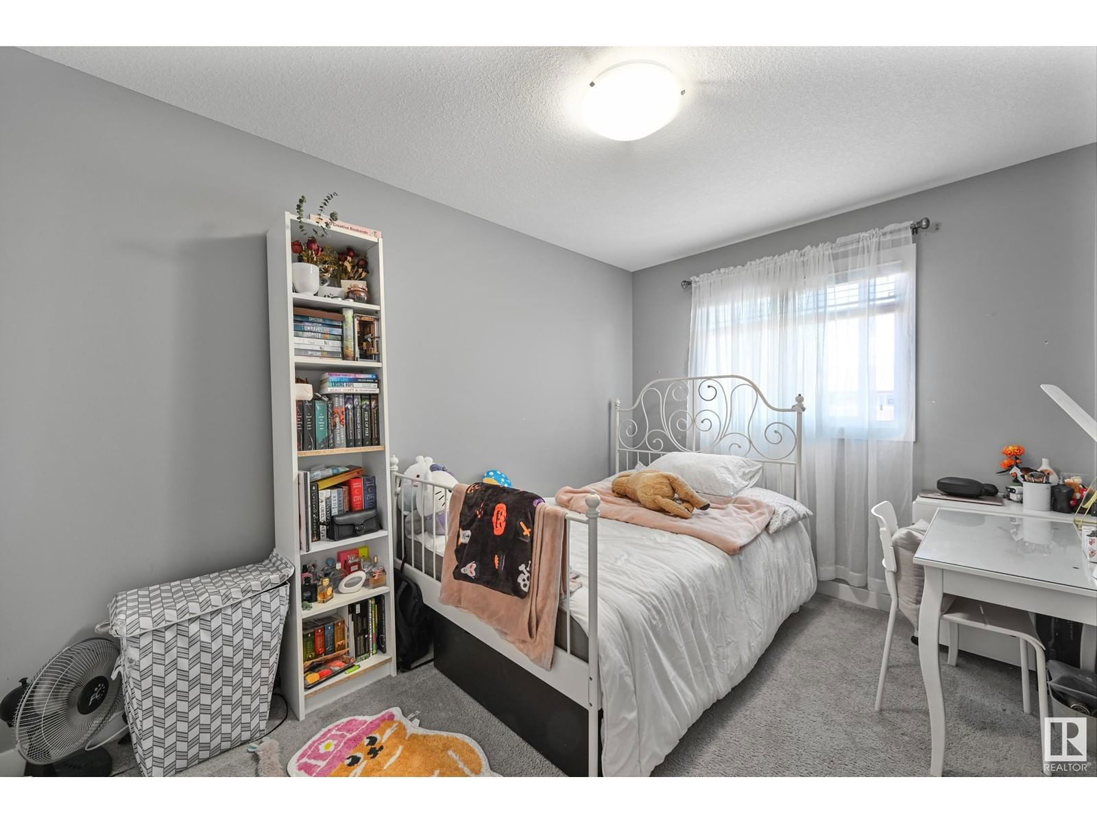 7303 Edgemont Wy Edmonton, Alberta