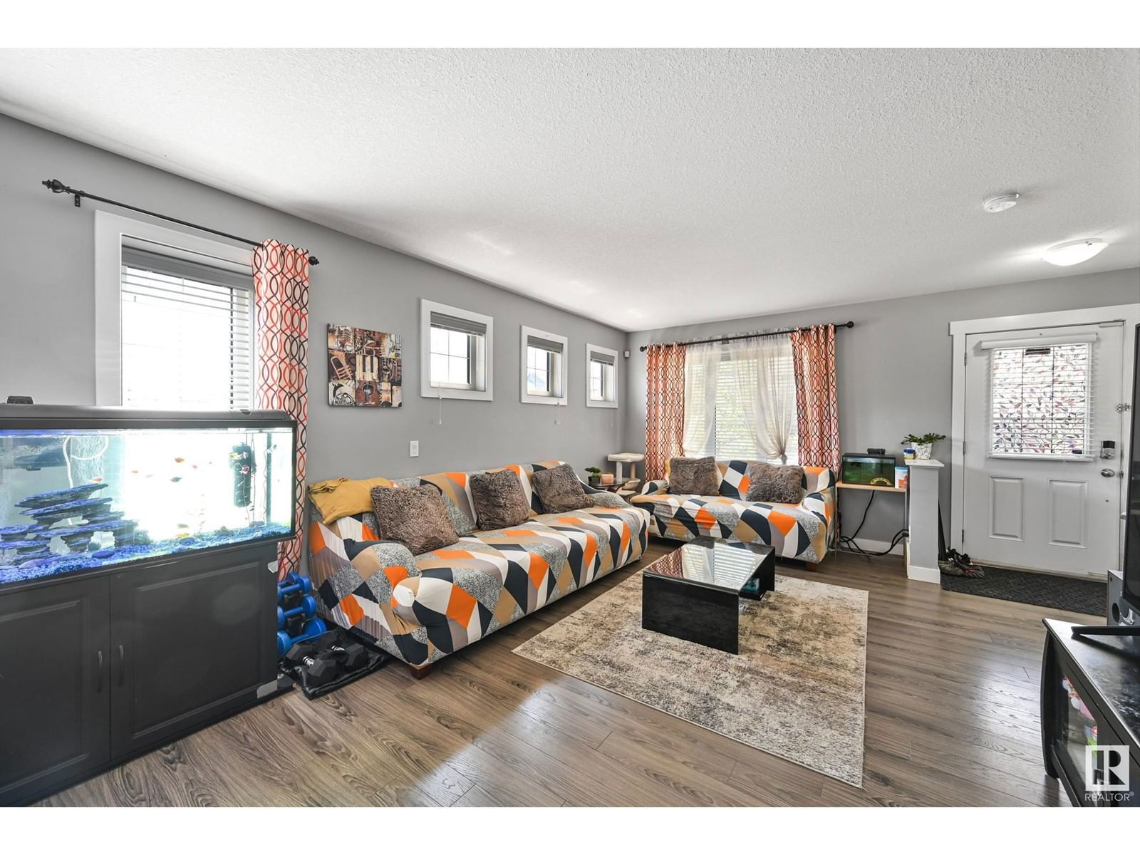 7303 Edgemont Wy Edmonton, Alberta